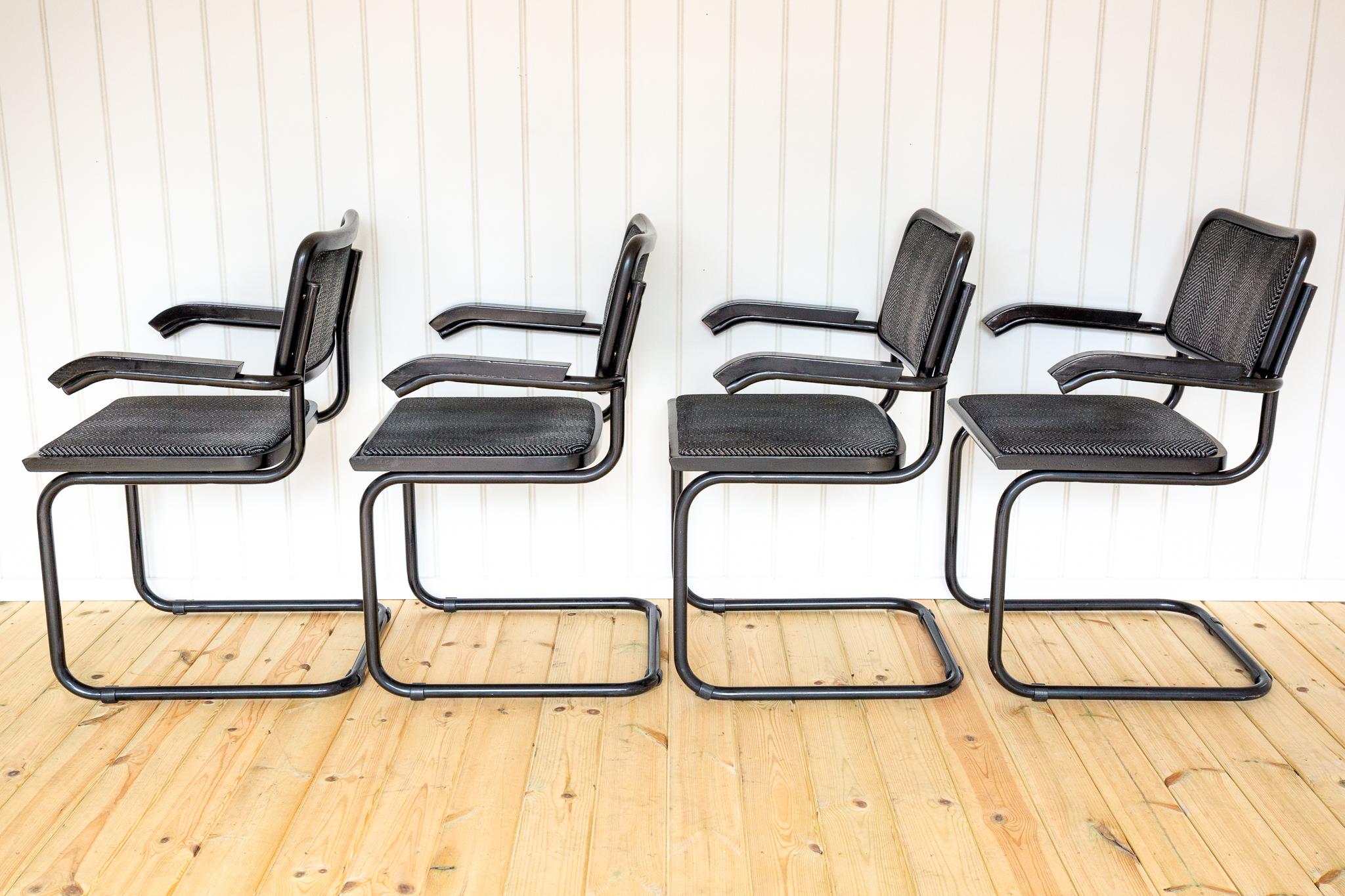 4 Fauteuils Cesca S64 Italiens Marcel Breuer Noir Gris Cantilever Carvers 1980 en vente 3