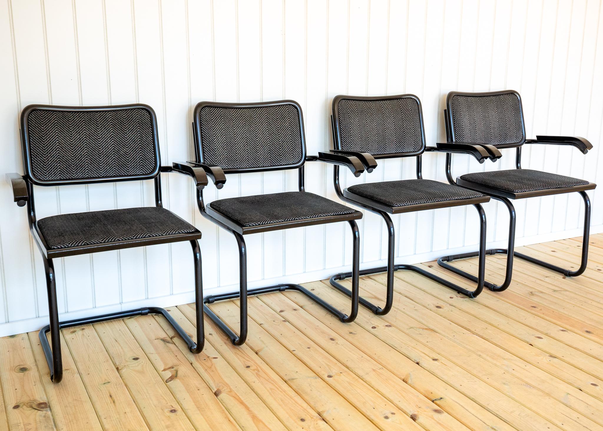 Bauhaus 4 Fauteuils Cesca S64 Italiens Marcel Breuer Noir Gris Cantilever Carvers 1980 en vente