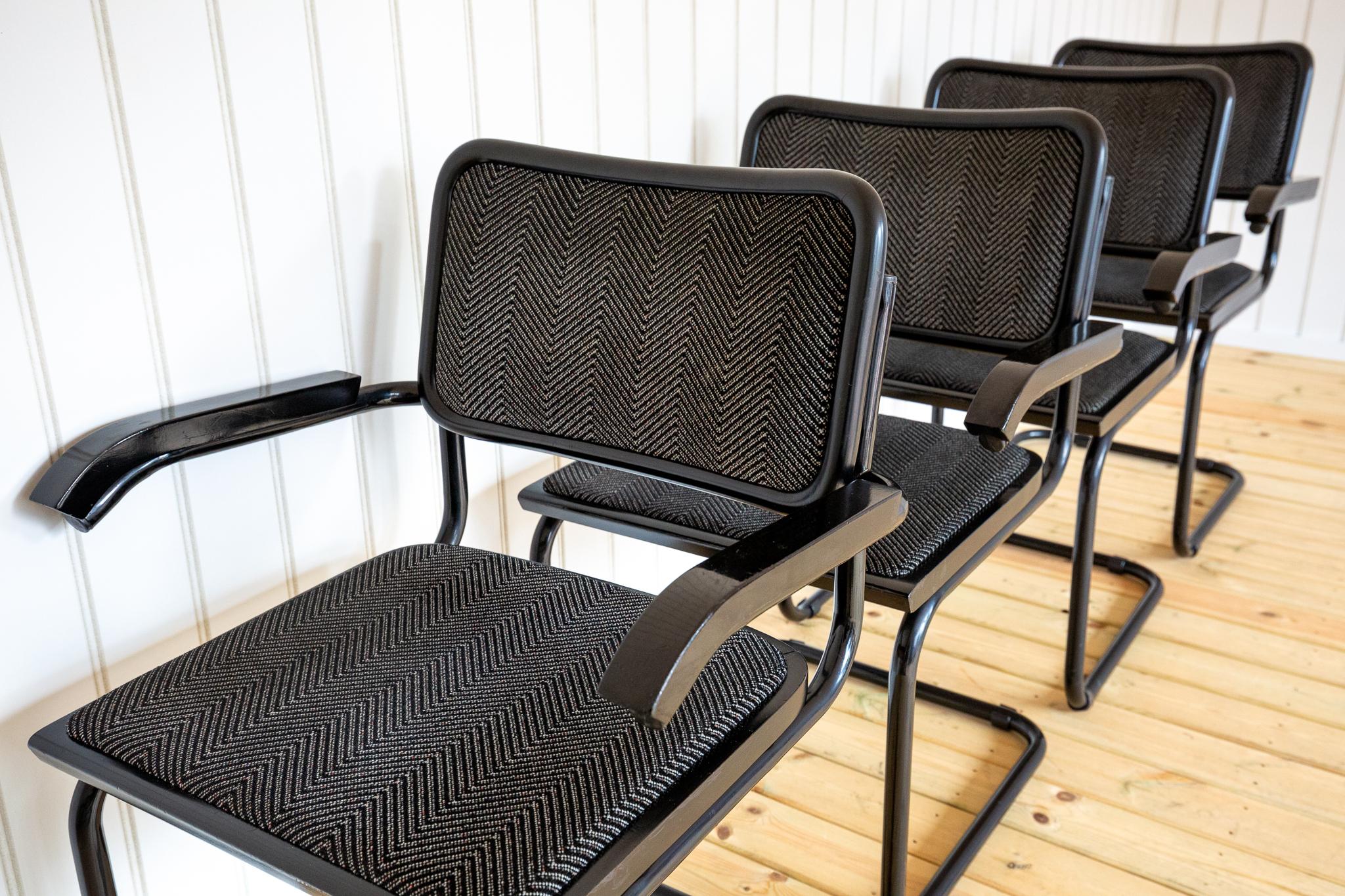 Laqué 4 Fauteuils Cesca S64 Italiens Marcel Breuer Noir Gris Cantilever Carvers 1980 en vente