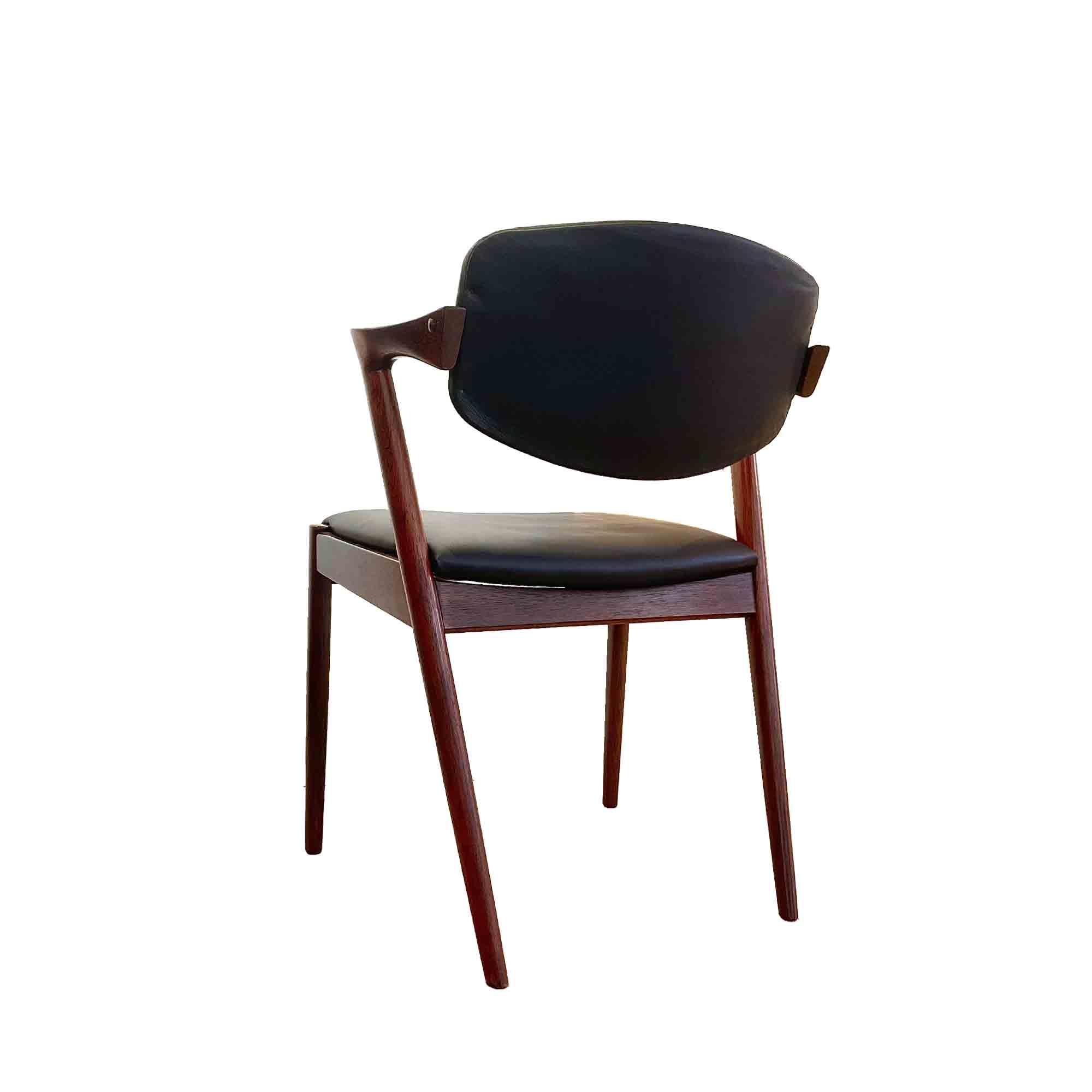 4 Stühle Modell 42 von Kai Kristiansen im Zustand „Gut“ im Angebot in PARIS, FR