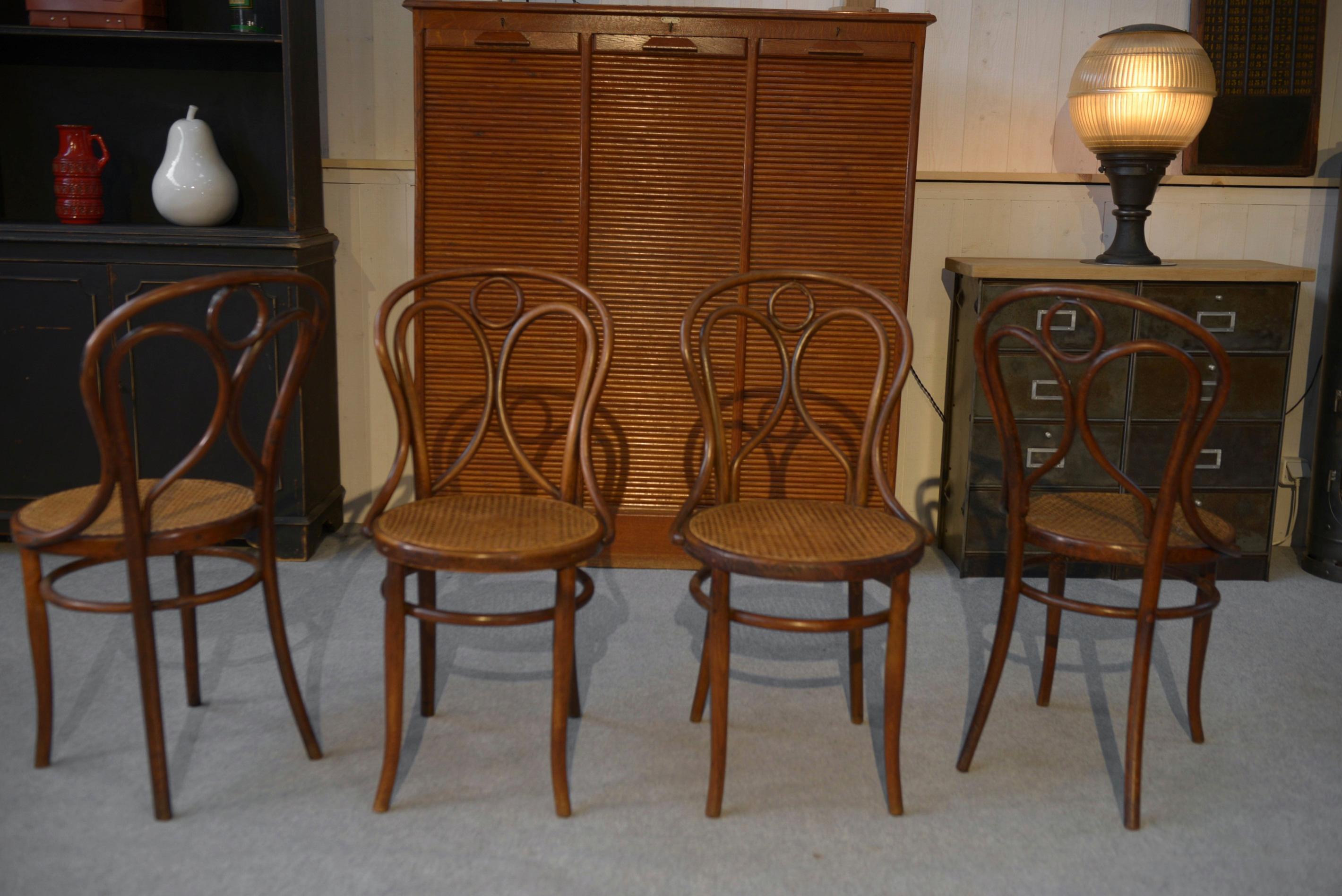 4 Chaises bistrot cannées bois courbé en hêtre JACOB et JOSEF KOHN 1900's im Angebot 7