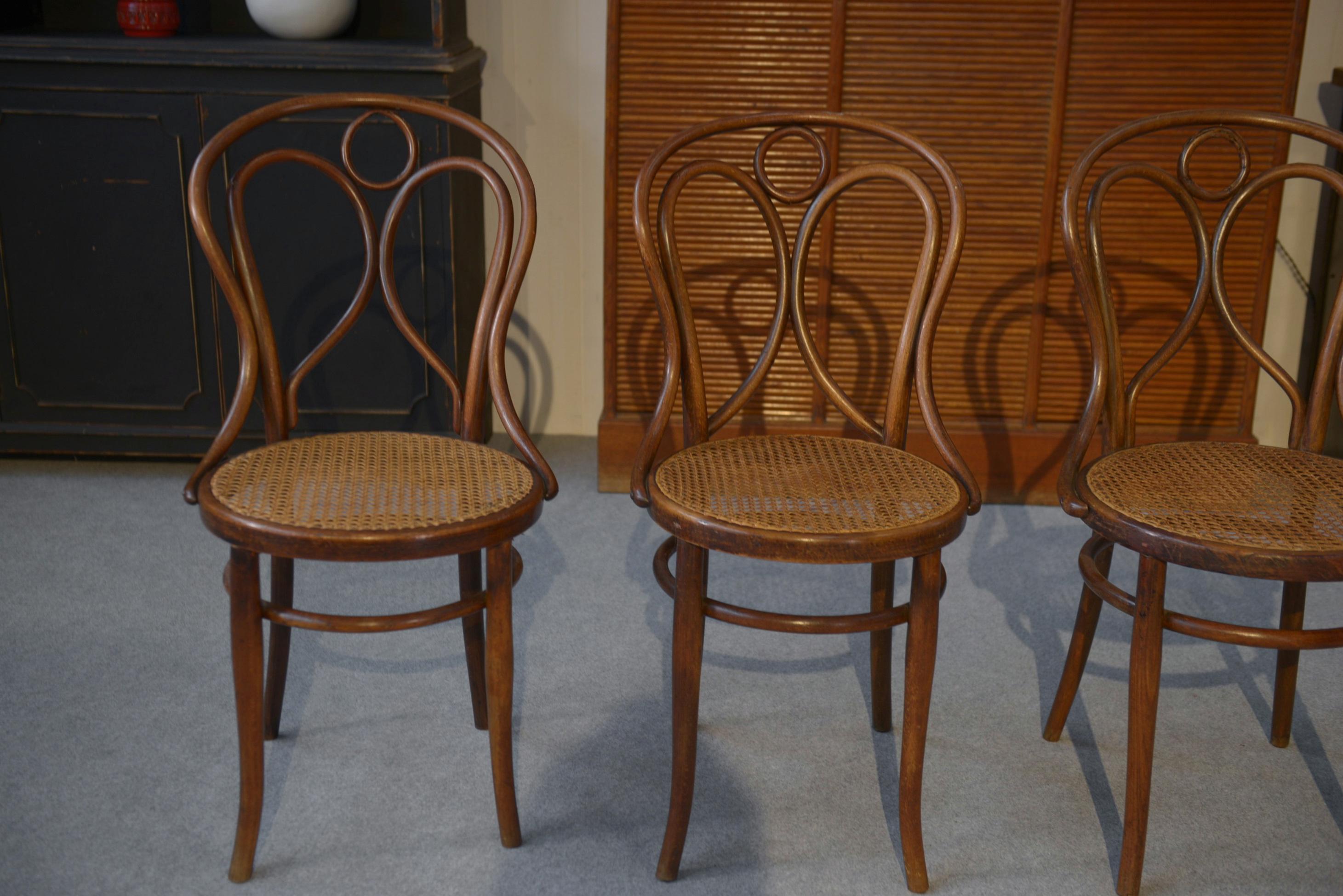 4 Chaises bistrot cannées bois courbé en hêtre JACOB et JOSEF KOHN 1900's im Angebot 3