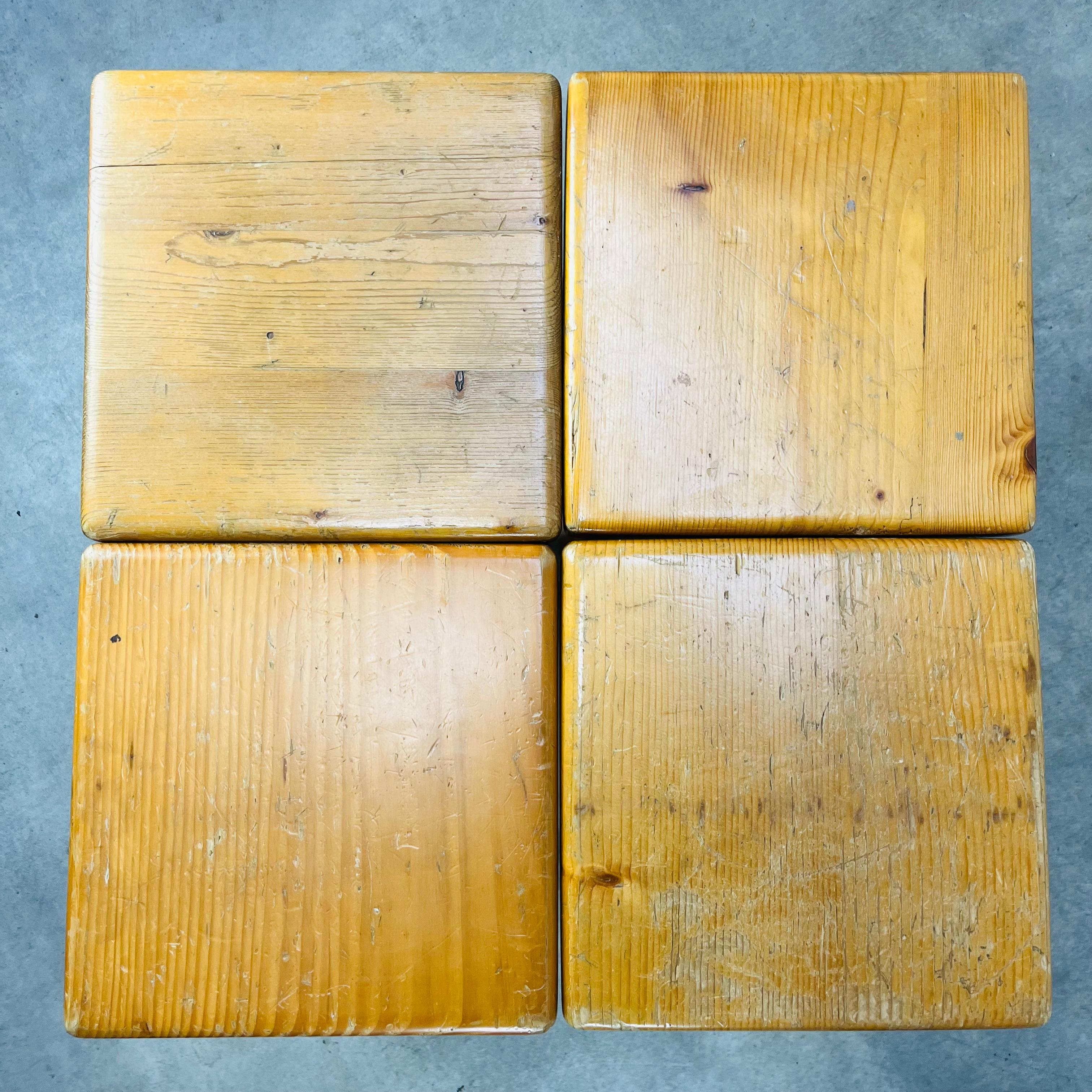 4 Charlotte Perriand pine stools, Les Arcs, 1960's For Sale 2