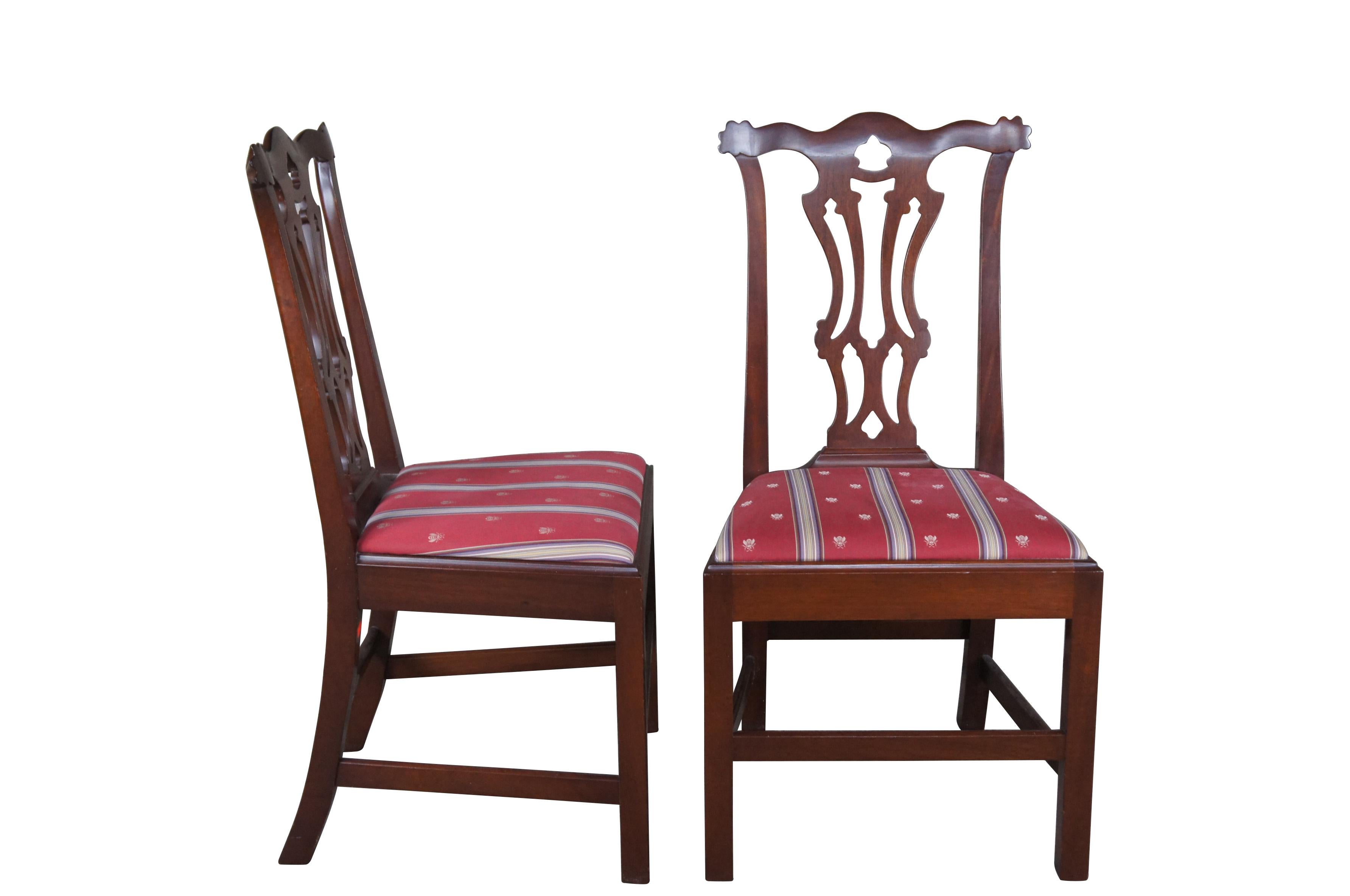 4 Chippendale Monticello Honeymoon Cottage Mahogany Pierced Back Dining Chairs In Good Condition For Sale In Dayton, OH