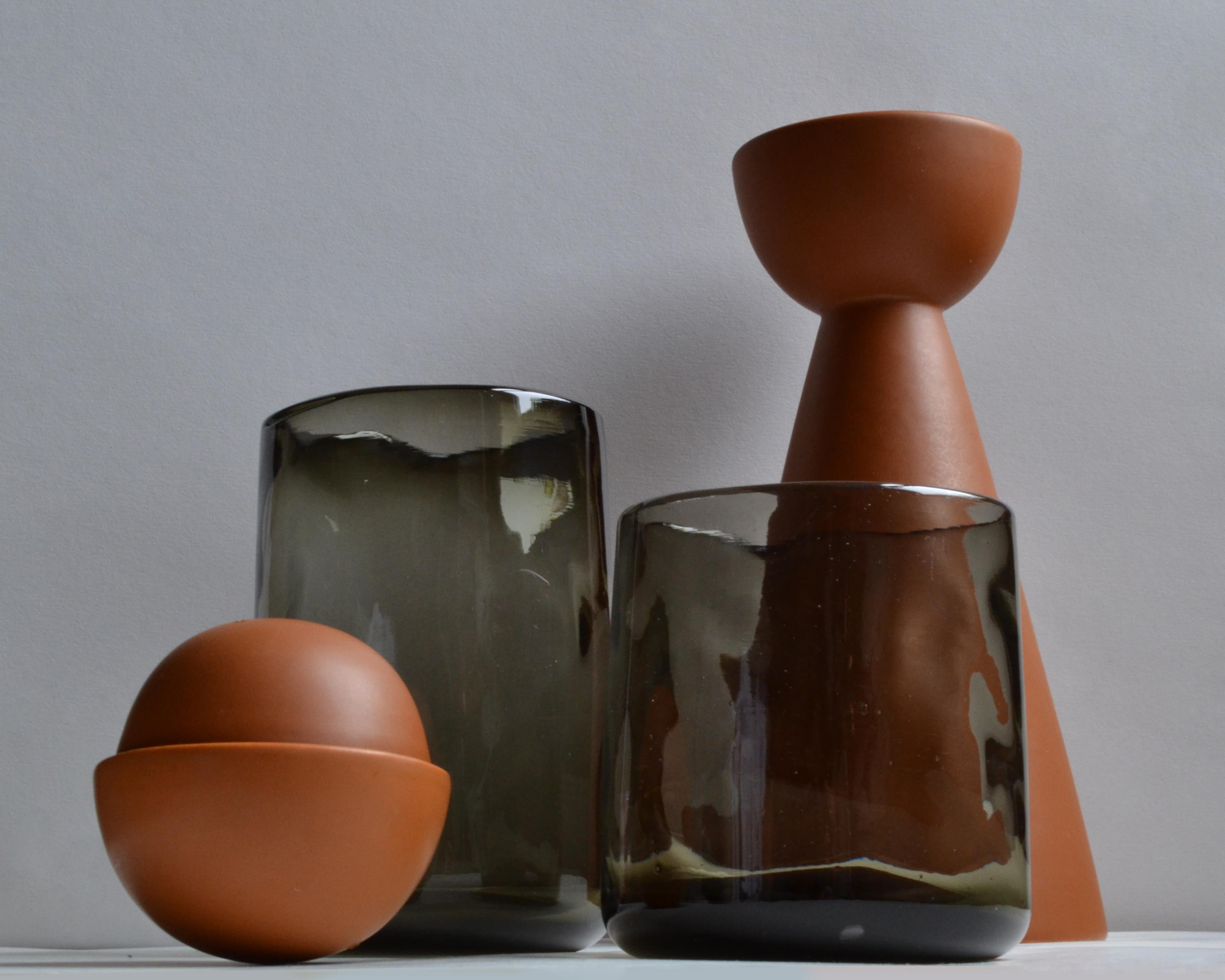 4 Cocktail Tumblers Black Smoke Dark Handblown Organic Irregular Shape Glasses In New Condition For Sale In London, GB