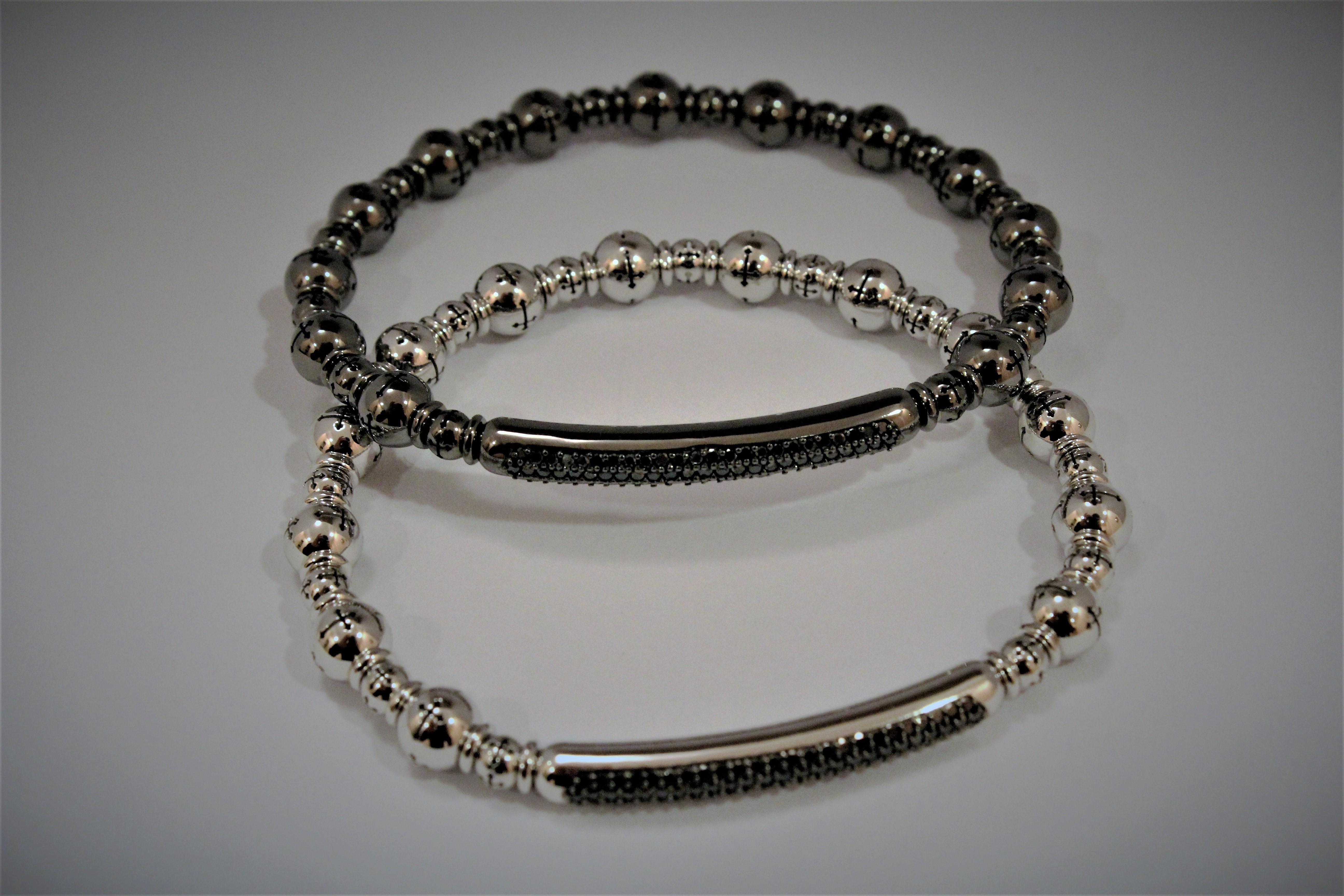 4 Colour 18k Gold Beaded Bracelets with 2.80Ct Black Diamonds 1837 Florence New For Sale 1
