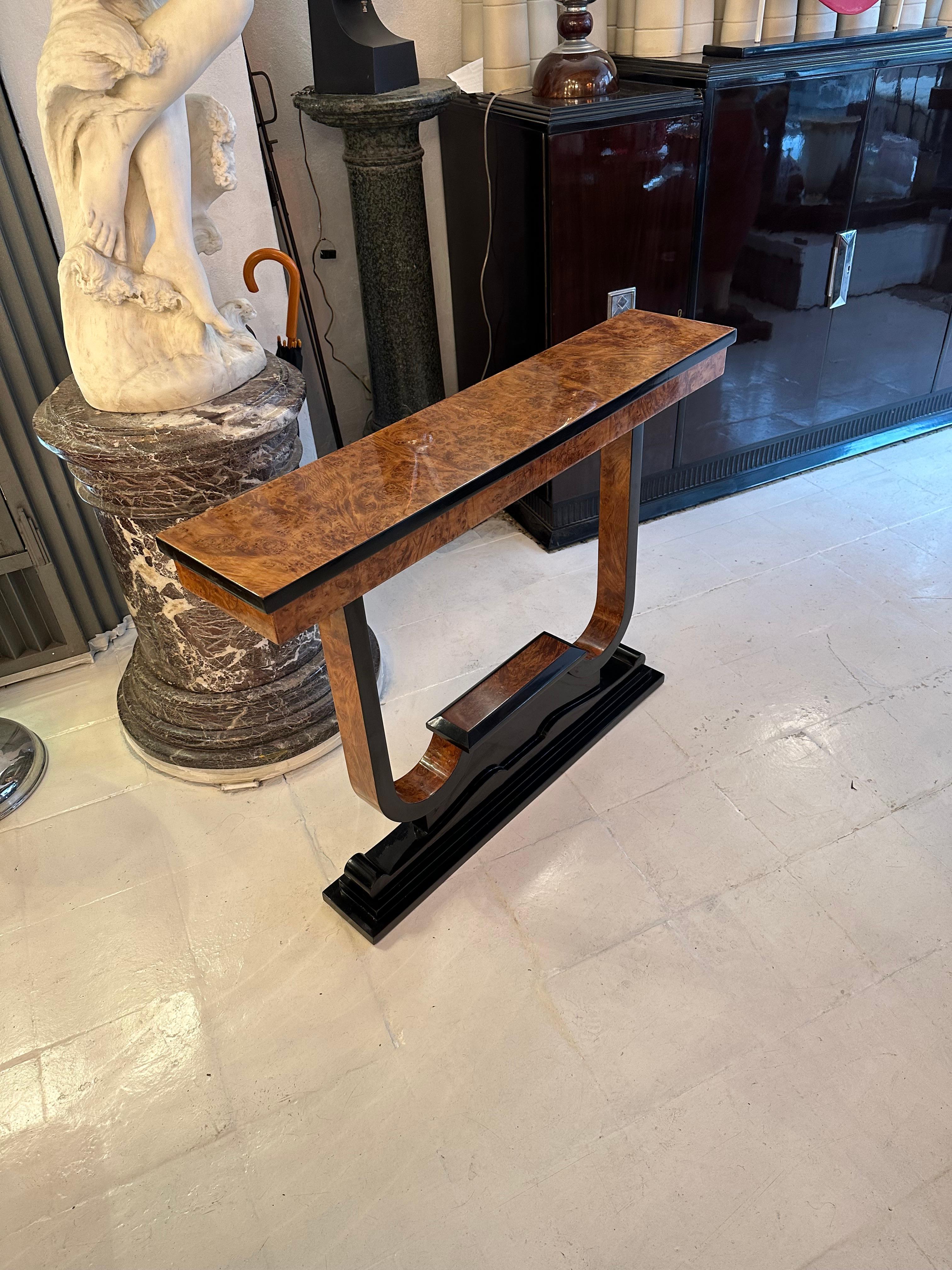 4 consoles
Material: wood 
Style: Art Deco
Country: France
If you want to live in the golden years, this is the tables that your project needs.
We have specialized in the sale of Art Deco and Art Nouveau and Vintage styles since 1982. If you have