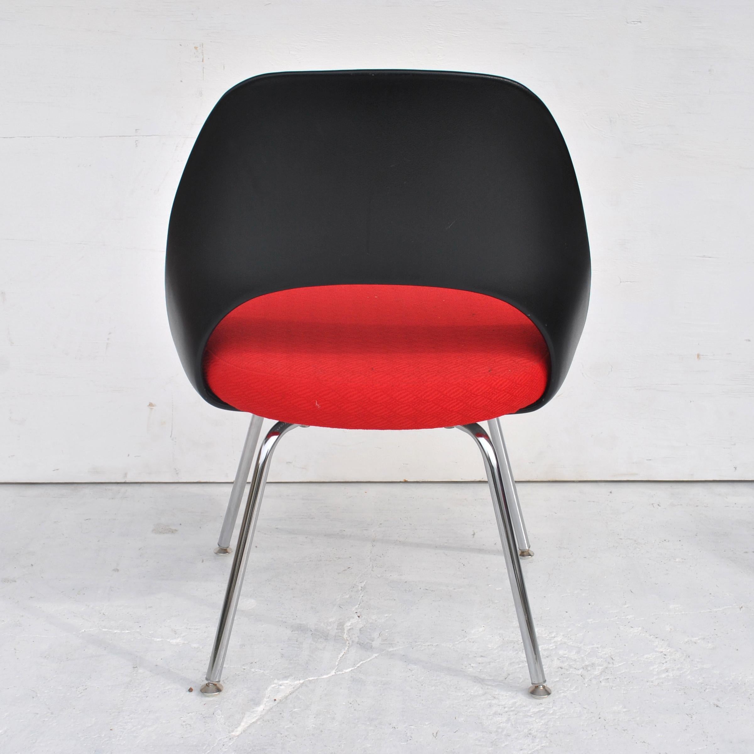 Mid-Century Modern (1) Contemporary Knoll Eero Saarinen 72C-PC Dining Side Chair 
