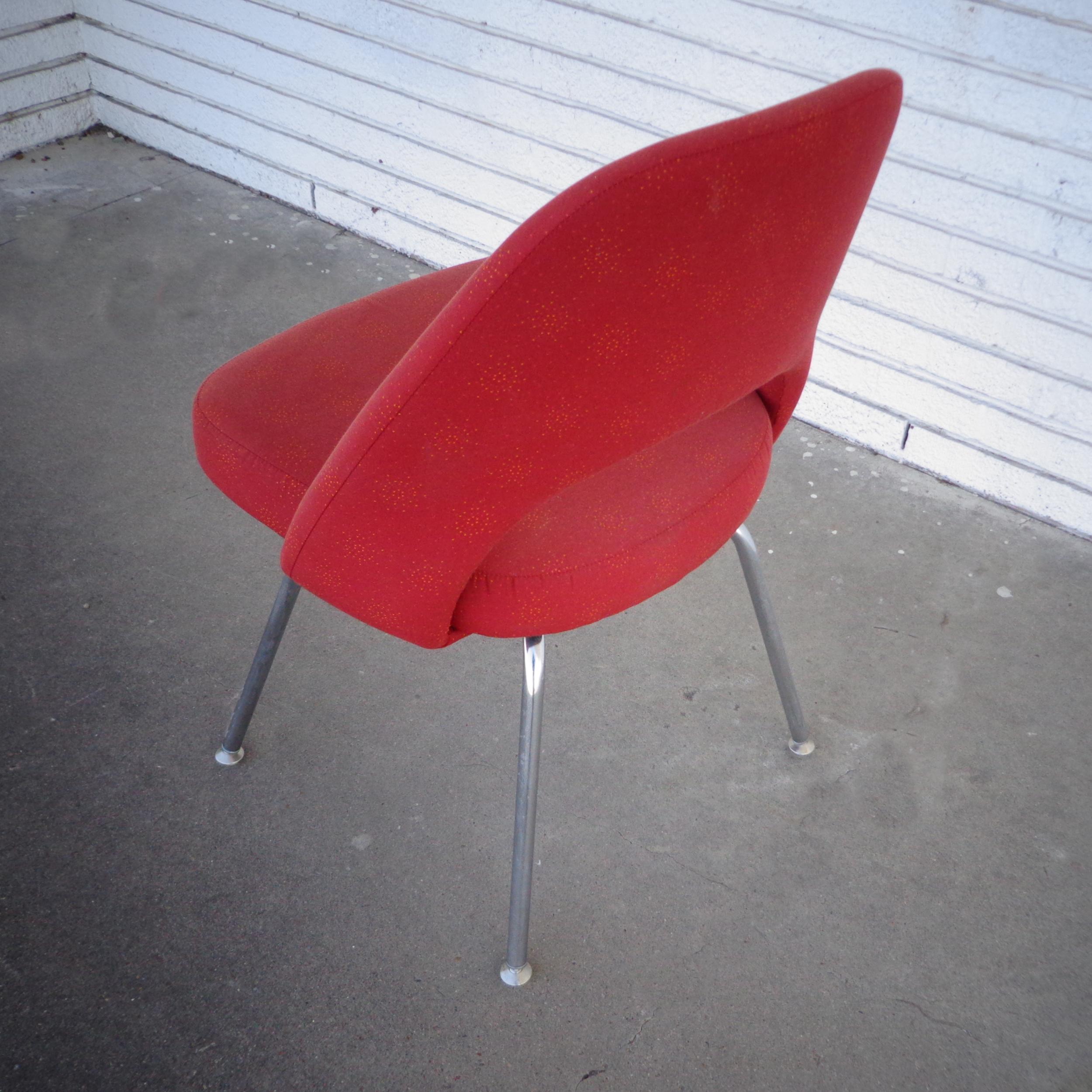 Zeitgenössische Knoll Eero Saarinen 72C-PC Esszimmerstühle im Zustand „Gut“ im Angebot in Pasadena, TX