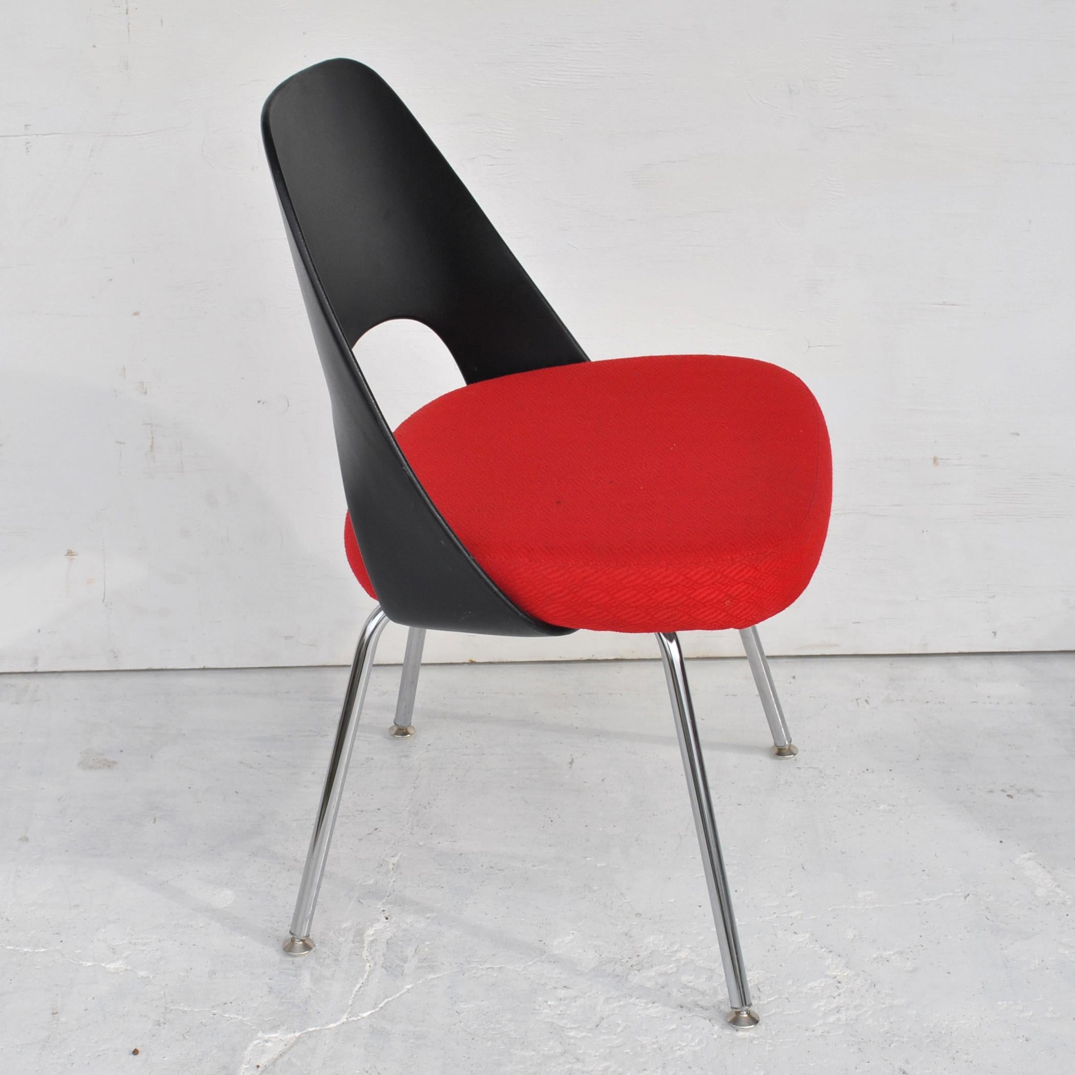 Metal (1) Contemporary Knoll Eero Saarinen 72C-PC Dining Side Chair 