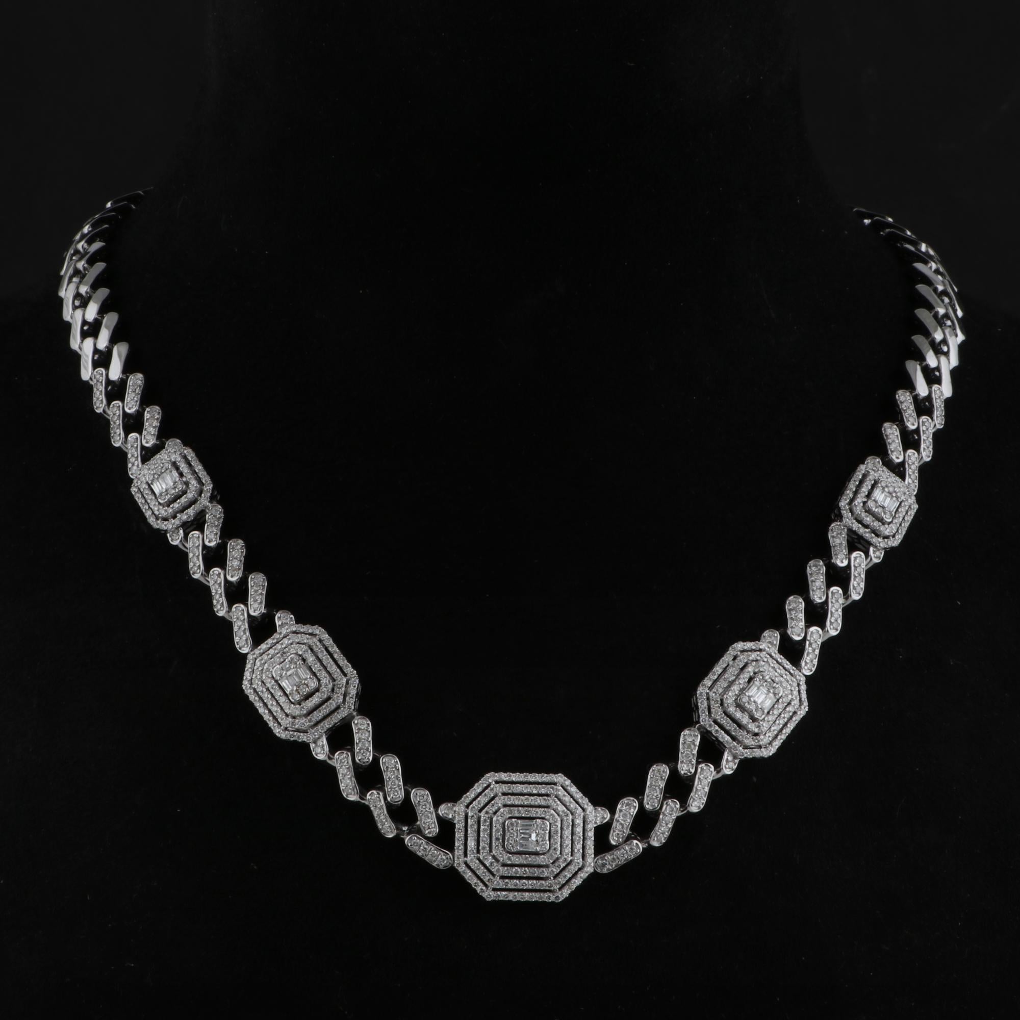 4 Ct Baguette Diamond Halo Link Unisex Collana a catena in oro bianco 18 carati Regalo In condizioni Nuovo in vendita a Diera, Dubai