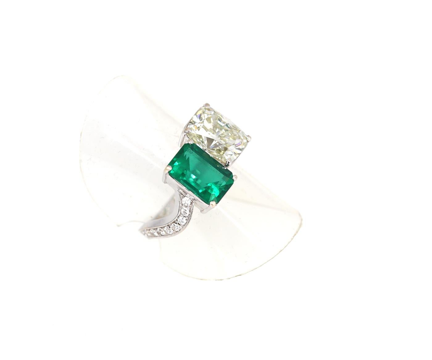 3.5 Ct Emerald 3.3 Ct Diamond White Gold Ring Certified, 1990 2