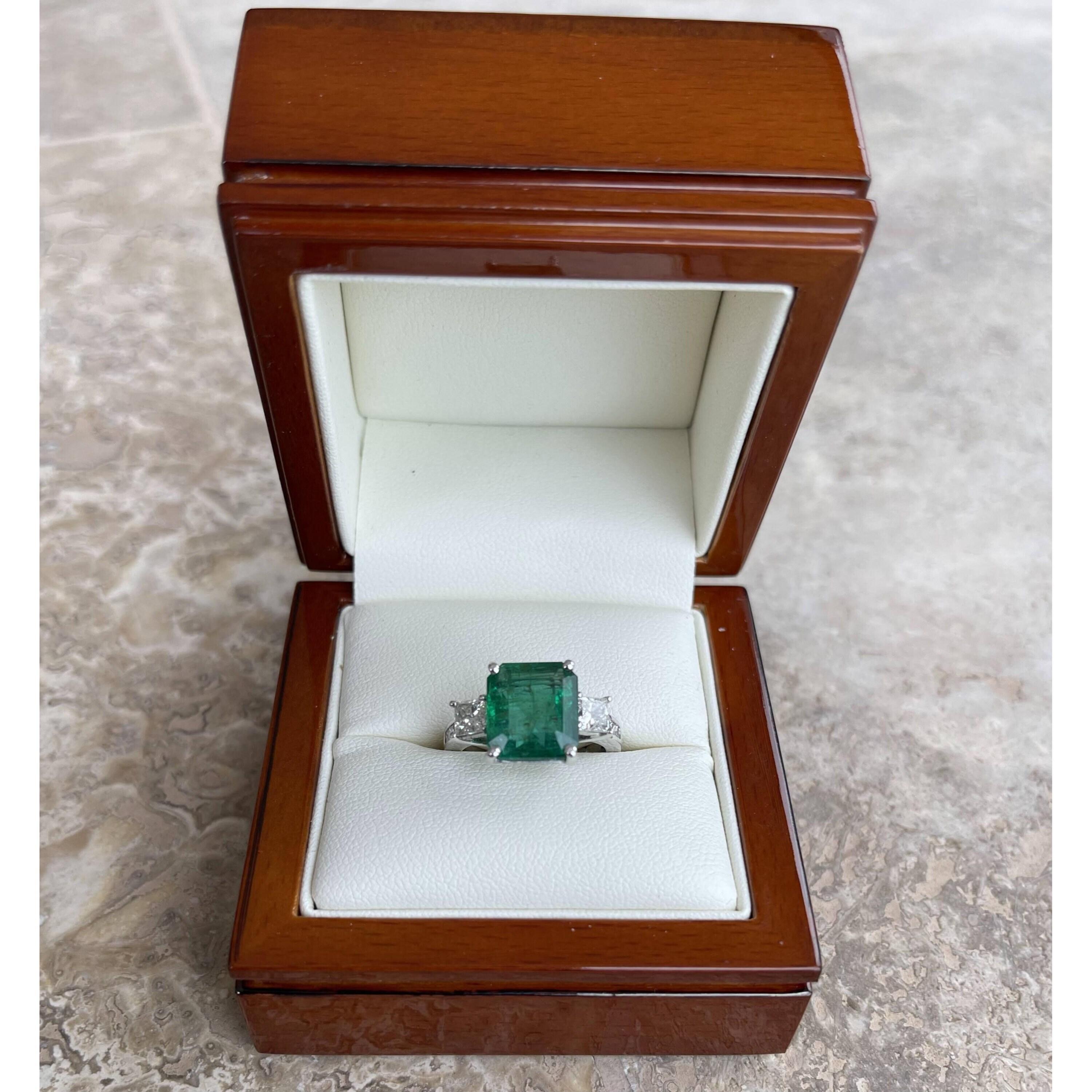 For Sale:  4 Carat Emerald Cut Emerald Diamond Engagement Ring, Halo Diamond 18K Gold Ring 2