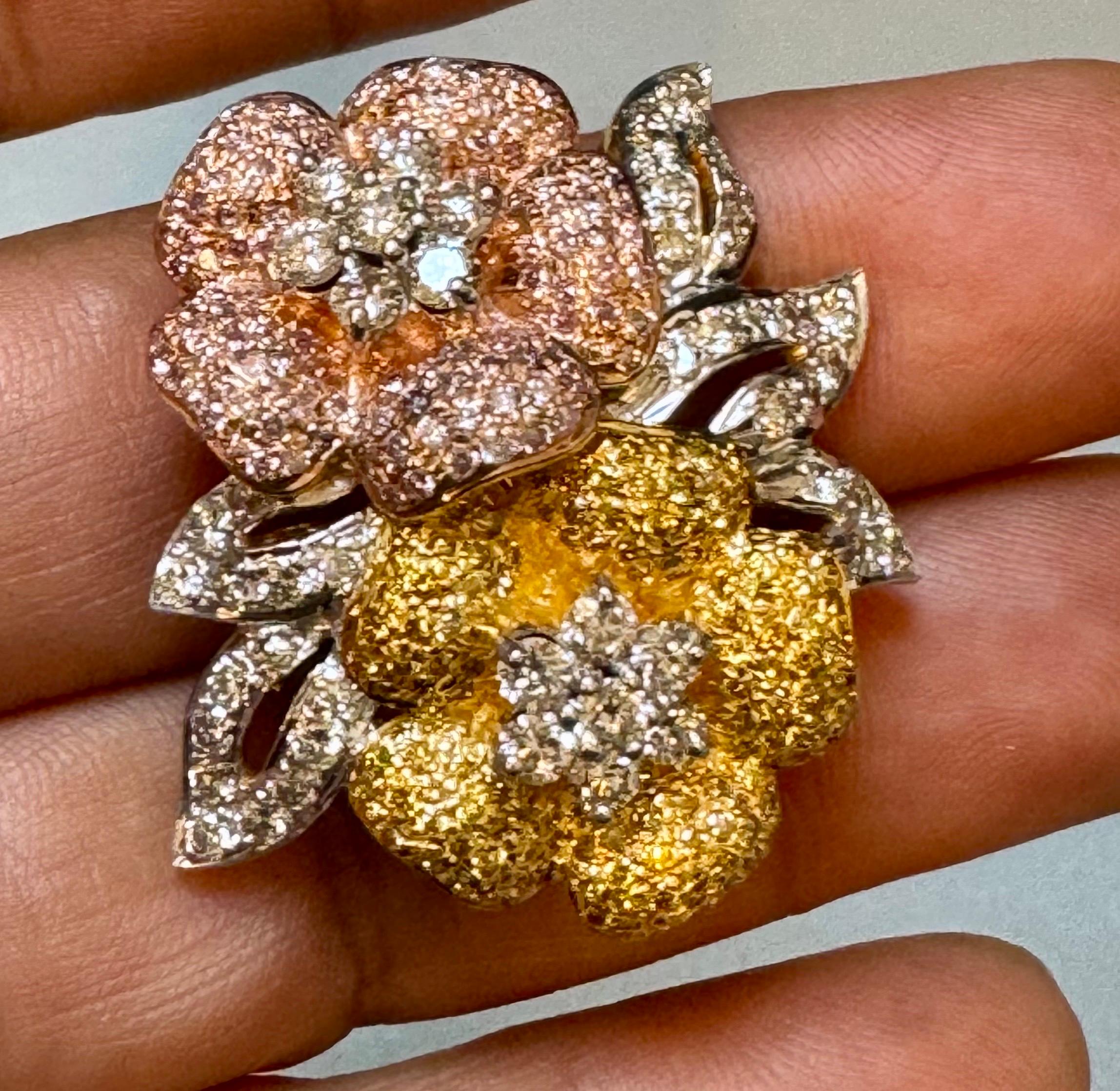 4 Ct Natural Fancy Color Diamond Flower Pin/ Brooch in 18 Kt Multi Color Gold  For Sale 1