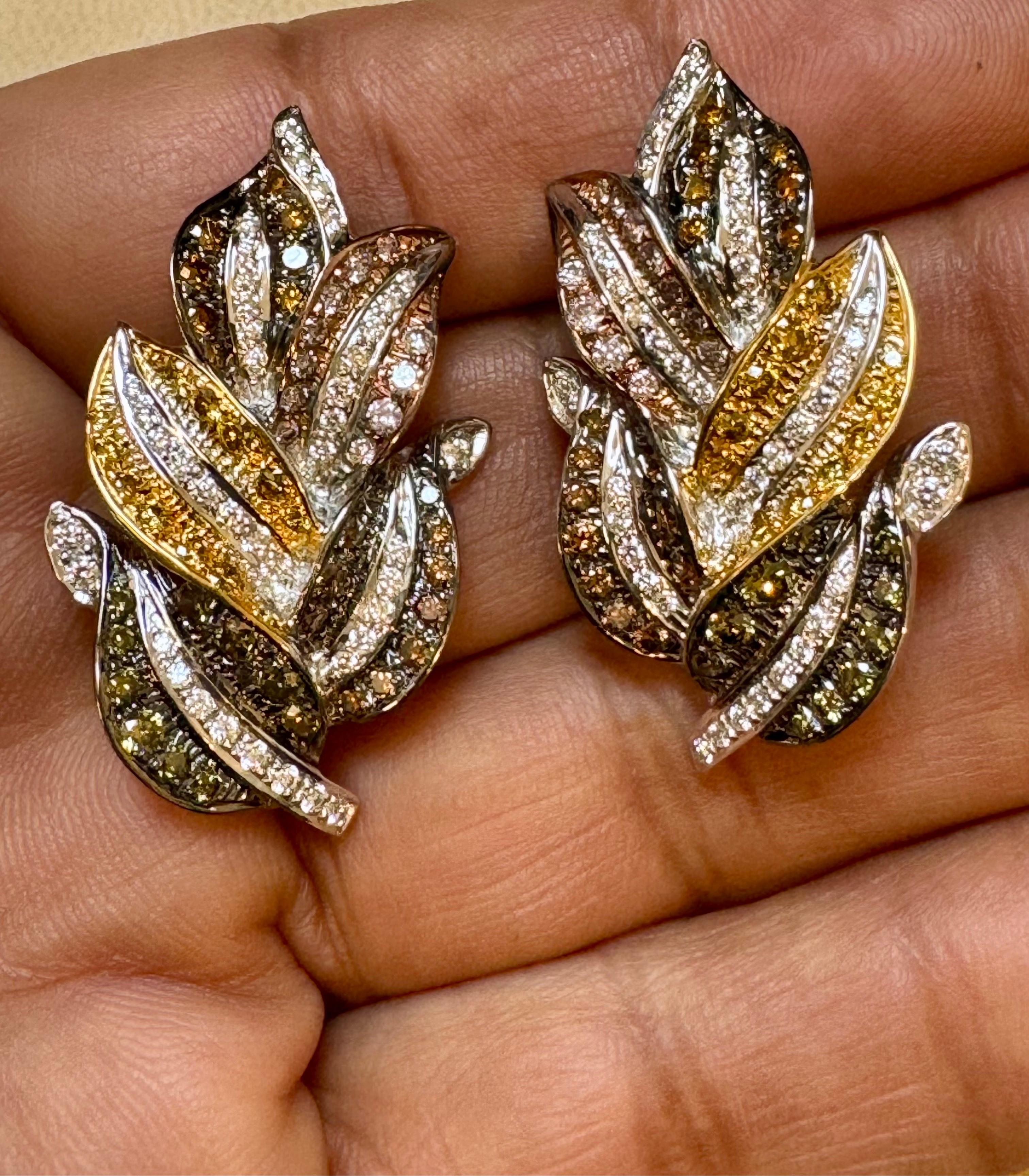 4 Ct Natural Fancy Color Diamond Leaf Earrings in 18 Kt Multi Color Gold  For Sale 8