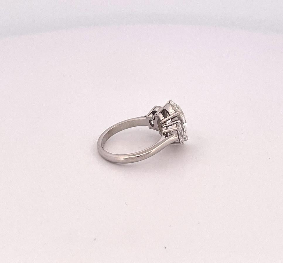 Women's 4 Ct Oval Shape 3 Stone Diamond Platinum Engagement Ring