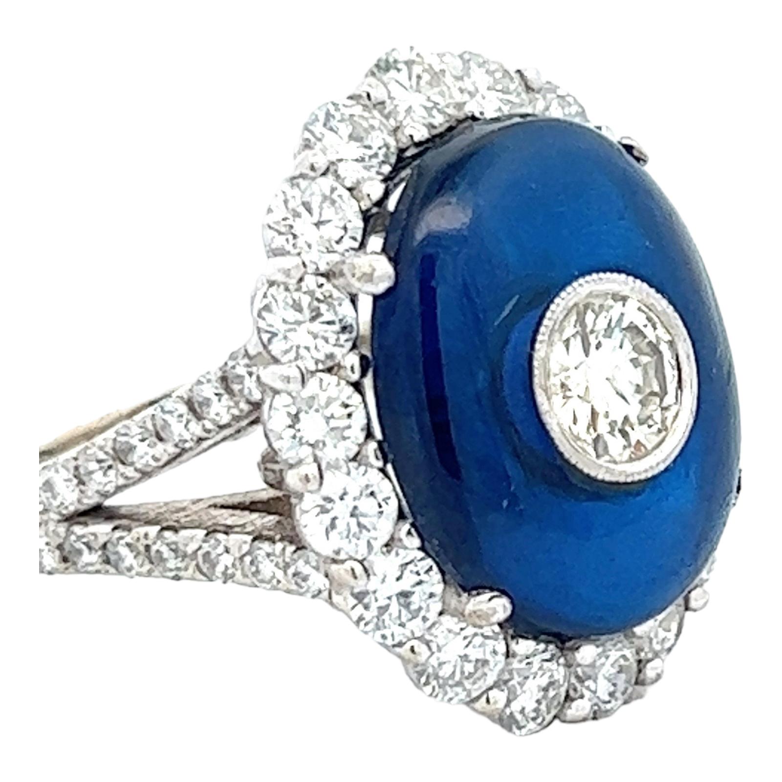 Round Cut 4 CTW Bezel Set Diamond Blue Spinel 14 Karat White Gold Vintage Cocktail Ring For Sale