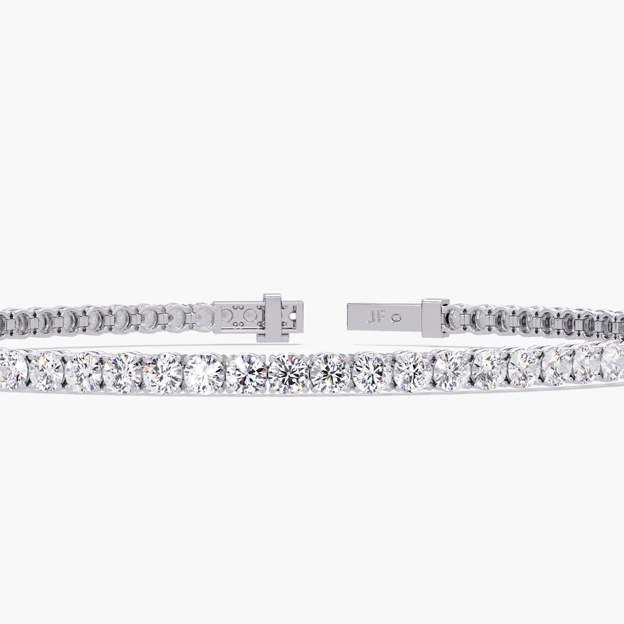 Introducing a stunning 4.5 ctw Diamond Tennis Bracelet in 14k Solid Gold, perfect for any occasion. This elegant piece of Bridal Jewelry is adorned with Round Cut Natural Diamonds, totaling 4.5 ctw. Available in White Gold, Yellow Gold, or Rose