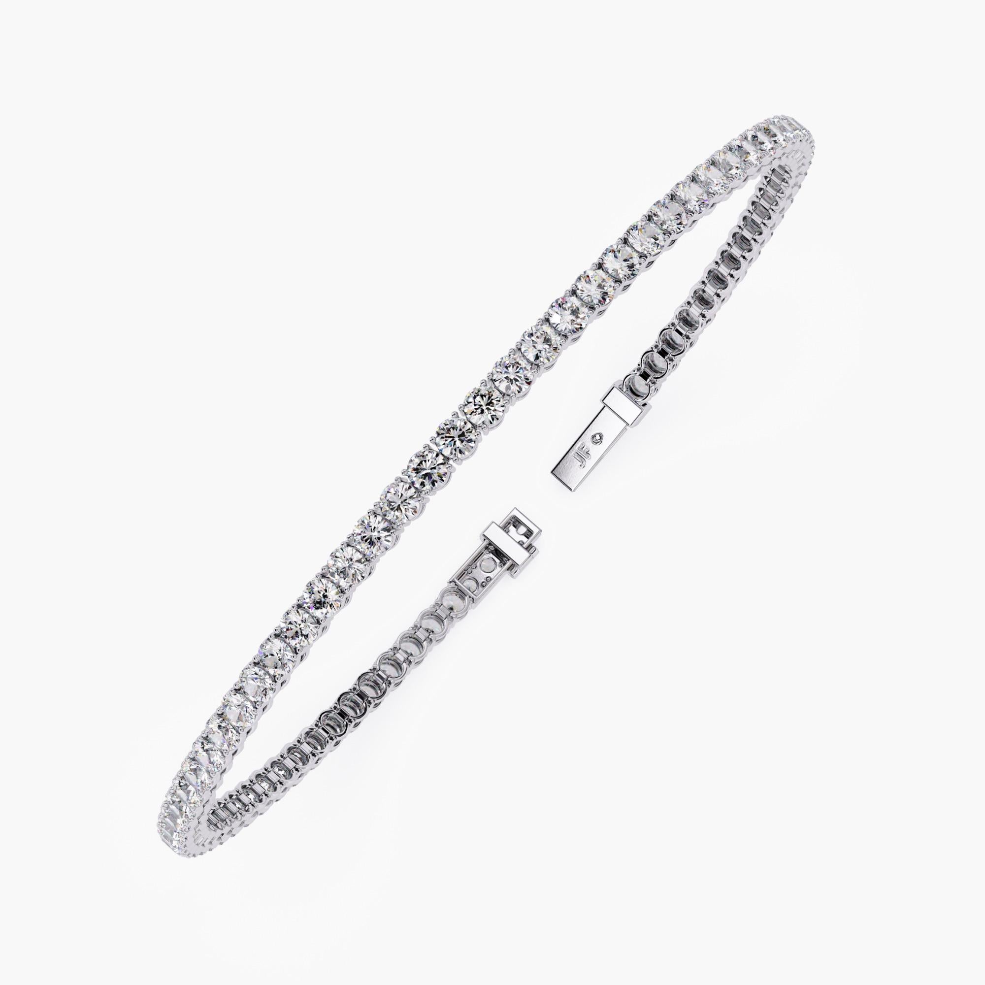 Contemporary 4 Ctw Diamond Tennis Bracelet, 2.7mm GH SI1  Diamonds (7 Pts Each), 7 Inch For Sale