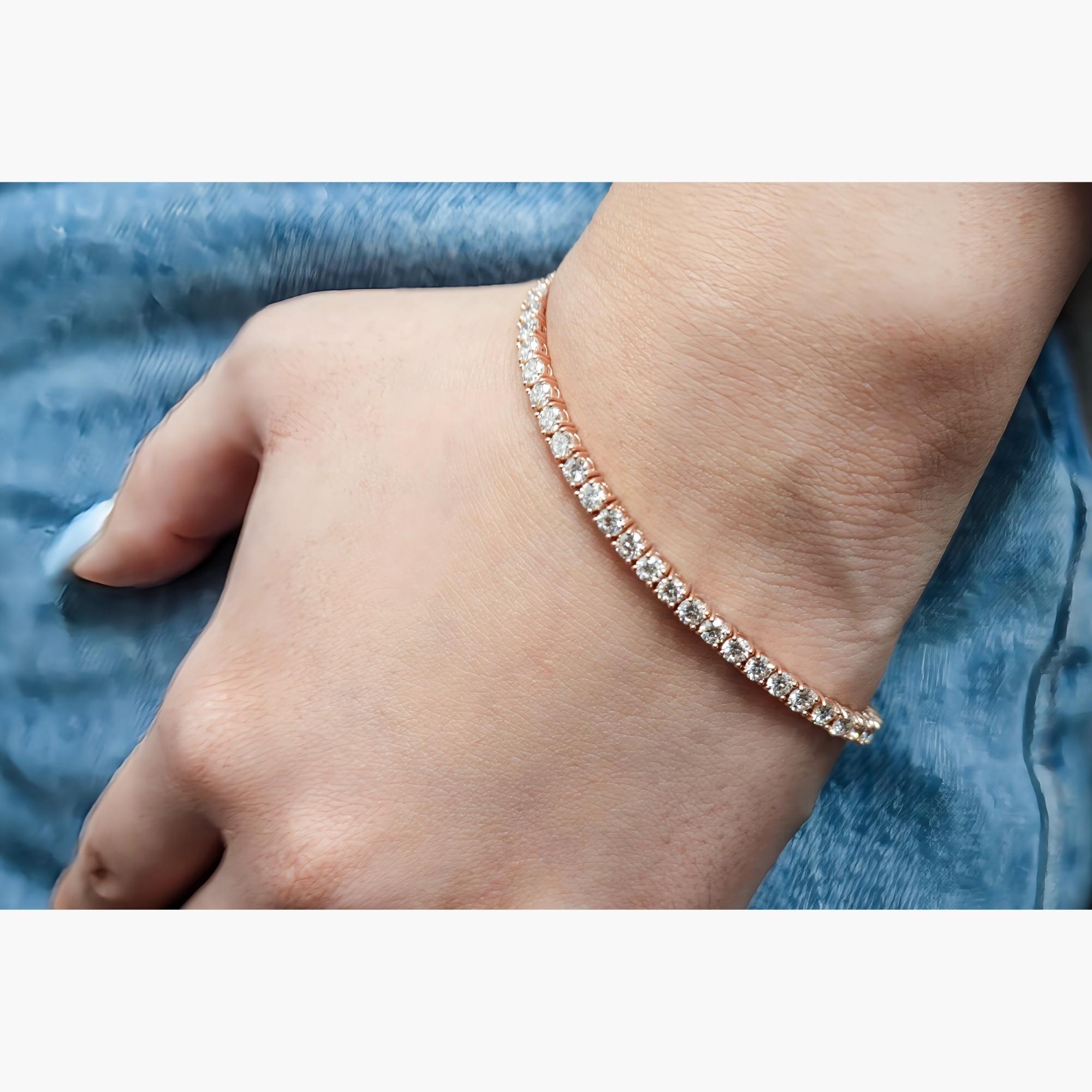 4 Ctw Diamond Tennis Bracelet, 2.7mm GH SI1  Diamonds (7 Pts Each), 7 Inch For Sale 2