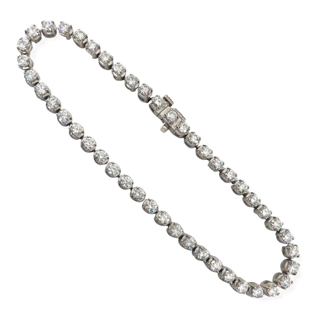 4 Ctw Round Brilliant Diamond Tennis Bracelet in 14kt White Gold For Sale 4