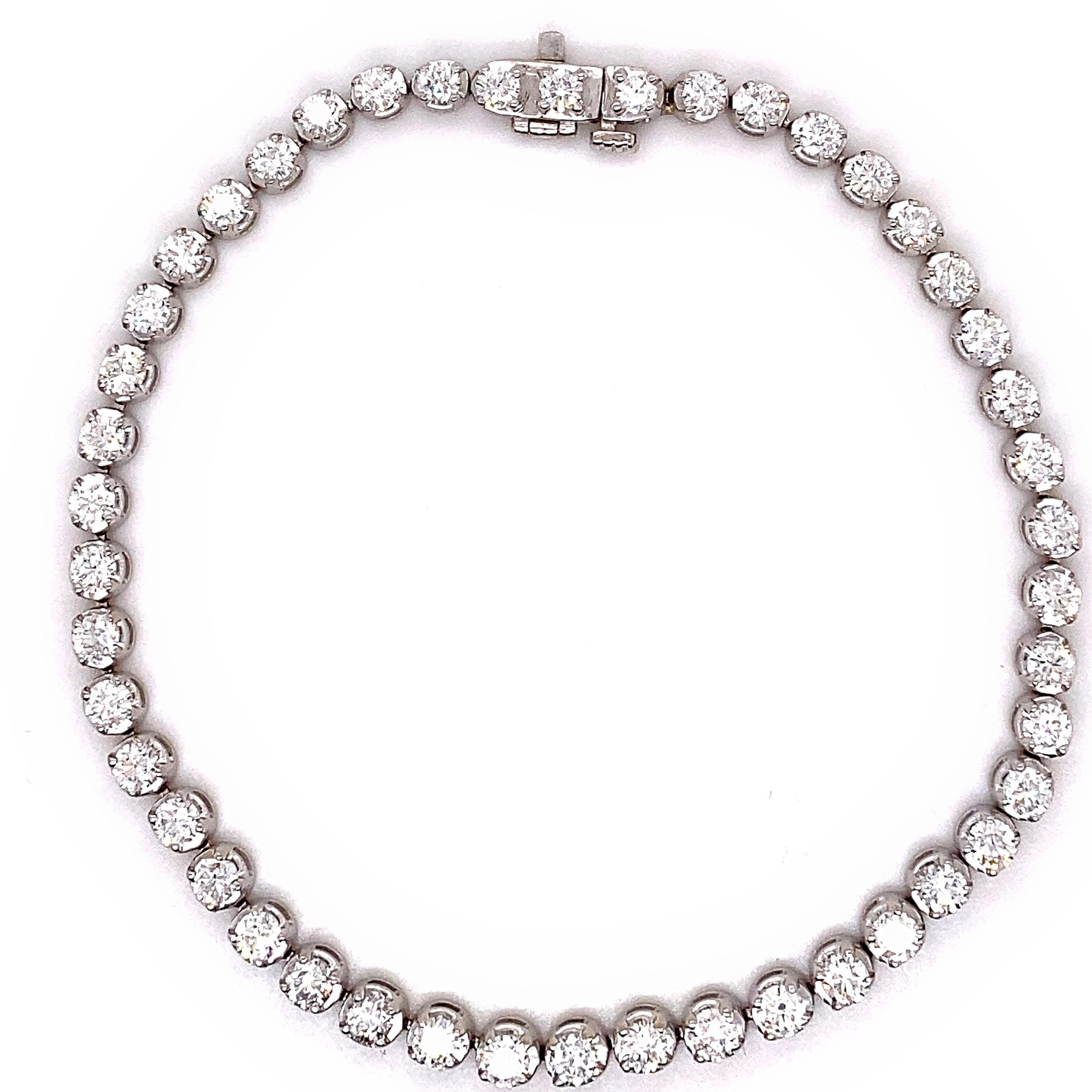 Bracelet tennis en or blanc 14 carats avec diamants ronds brillants de 4 carats Excellent état à San Diego, CA