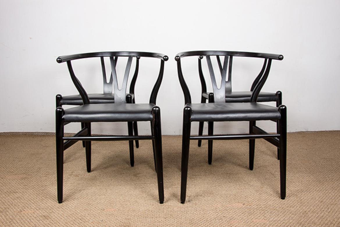 4 Danish chairs, in black lacquered wood and leather, model CH 24 by Hans Wegner For Sale 13
