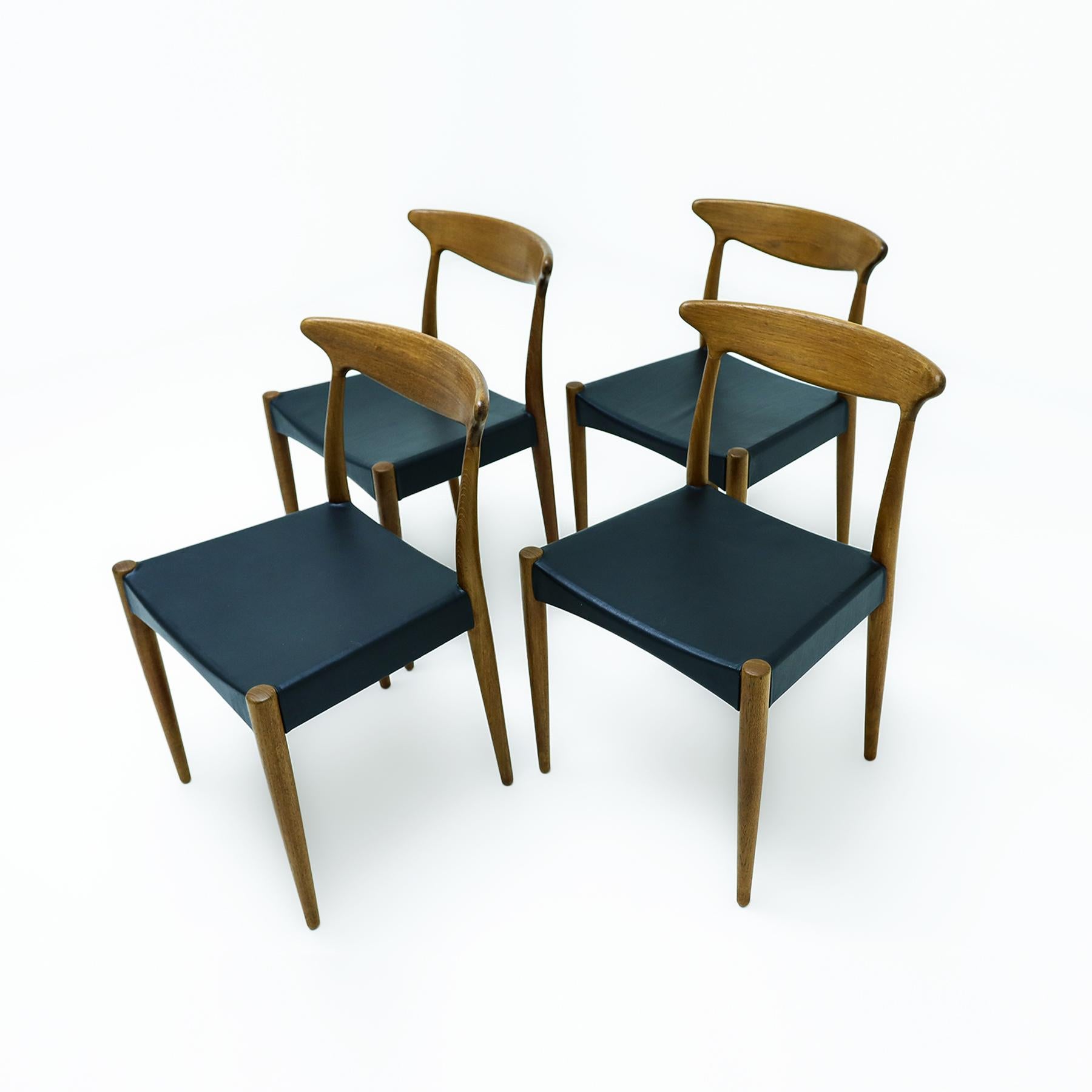 4 dänische Esszimmerstühle aus Teakholz von Arne Hovmand-Olsen, Mogens Kold MK310 aus der Mitte des Jahrhunderts  (Moderne der Mitte des Jahrhunderts) im Angebot