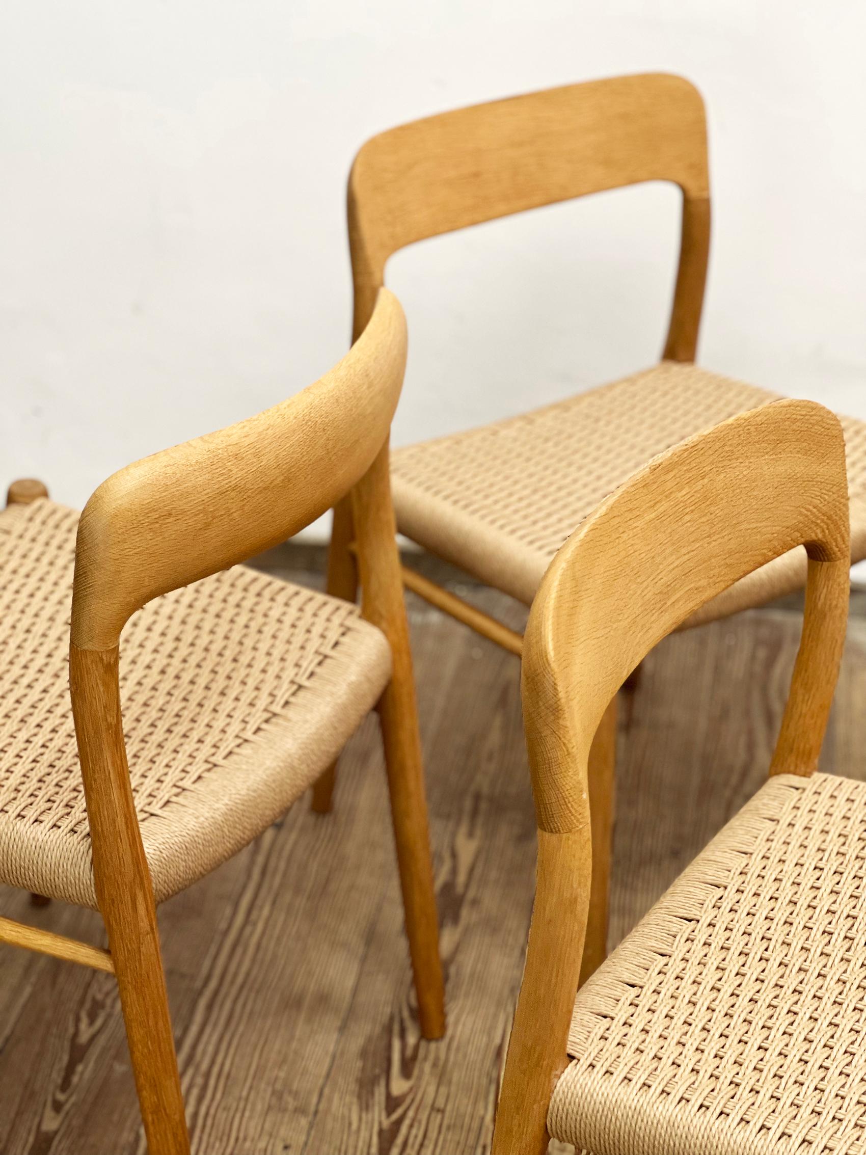 4 Danish Mid-Century Modern Oak Dining Chairs #75, Niels O. Møller, J. L. Moller For Sale 3
