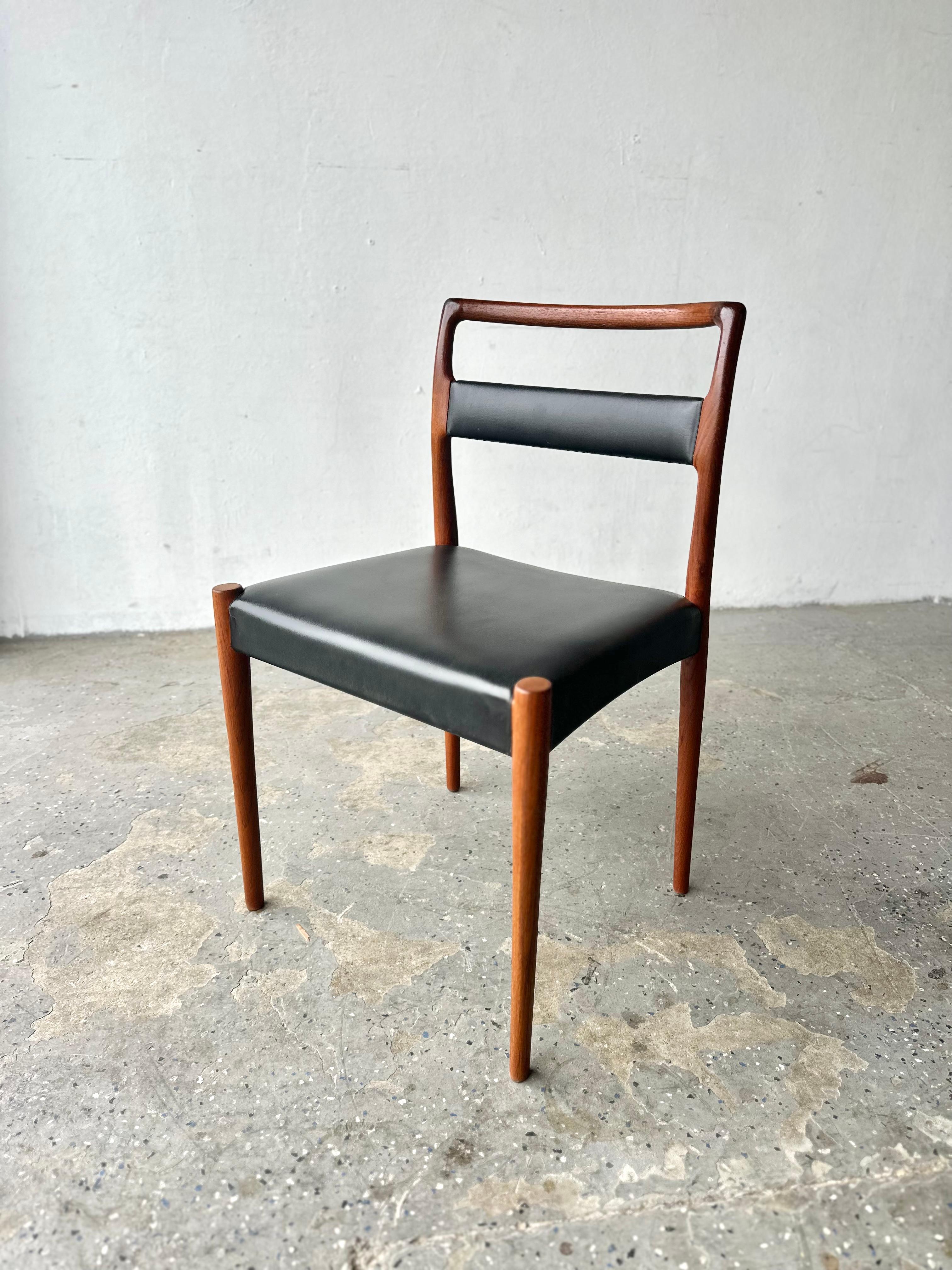 4 Danish Modern Kai Kristiansen for Oddense Maskinsnedkeri Dining Chairs 2