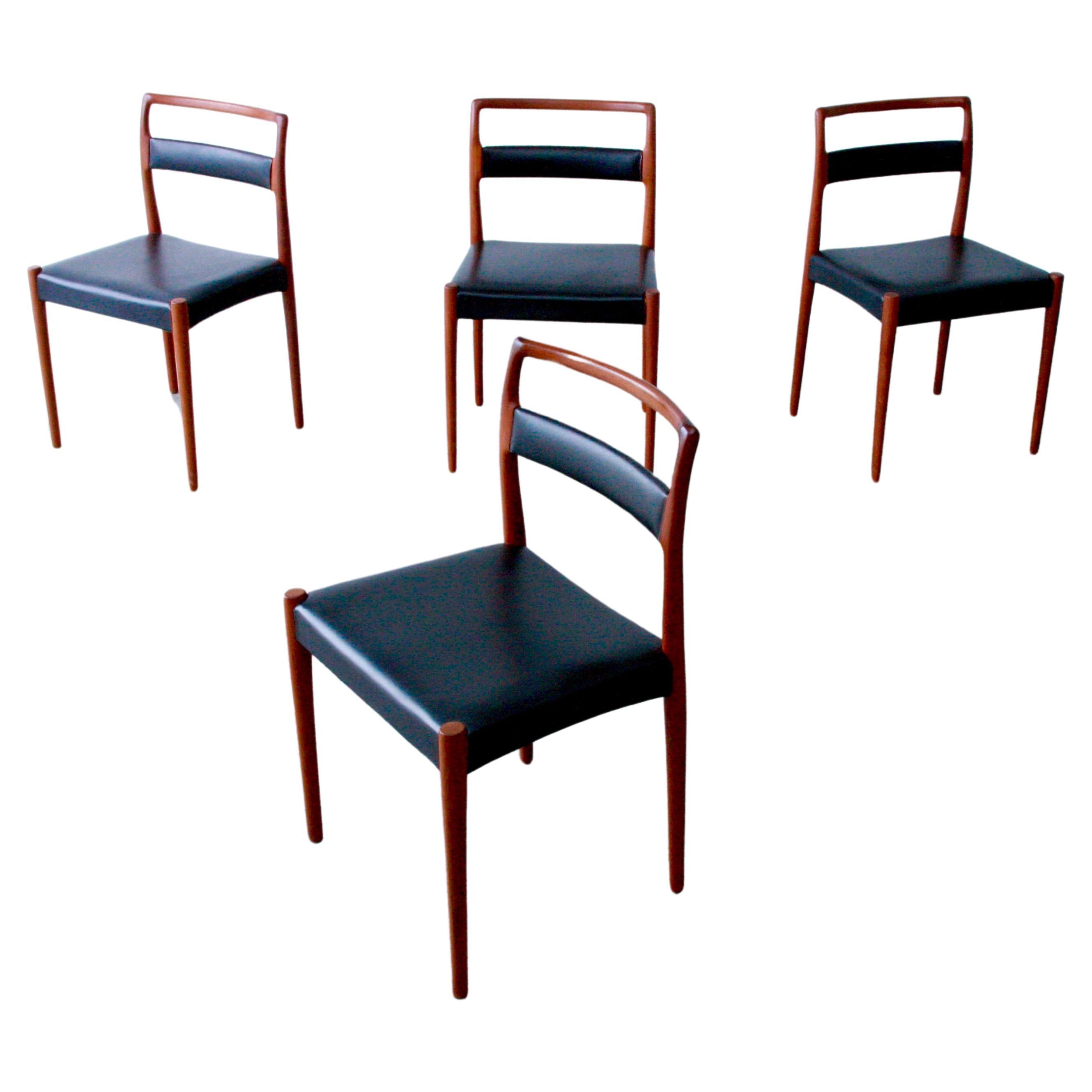 4 Danish Modern Kai Kristiansen for Oddense Maskinsnedkeri Dining Chairs