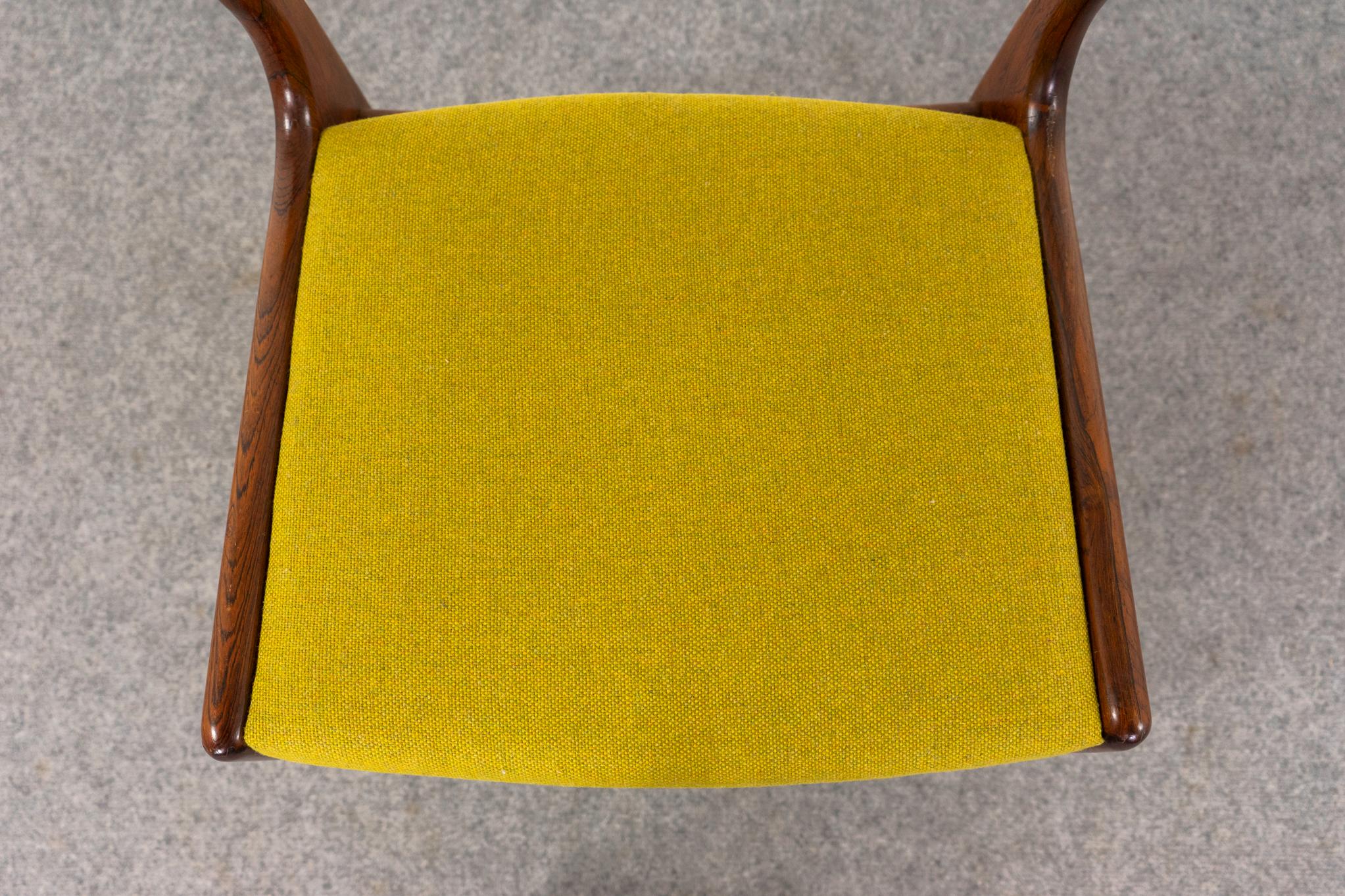 4 Danish Modern Rosewood Dining Chairs For Sale 1