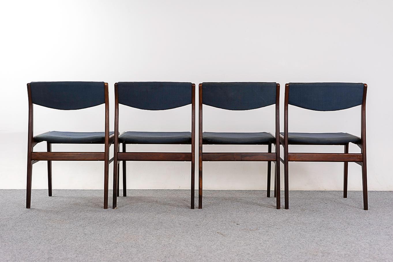 4 moderne dänische Esszimmerstühle aus Rosenholz im Angebot 5