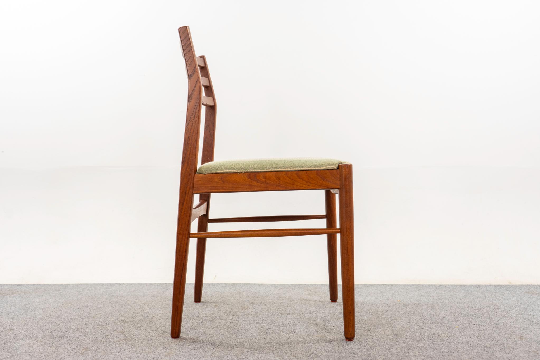Mid-20th Century 4 Danish Modern Teak Dining Chairs