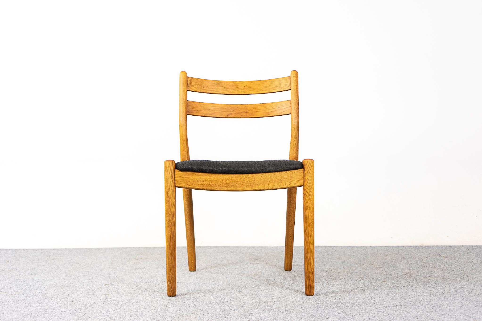 4 Danish Oak Dining Chairs by Poul Volther In Good Condition For Sale In VANCOUVER, CA