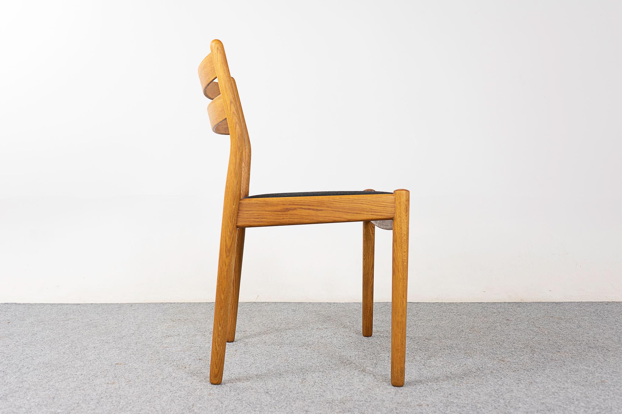 4 Danish Oak Dining Chairs by Poul Volther For Sale 3