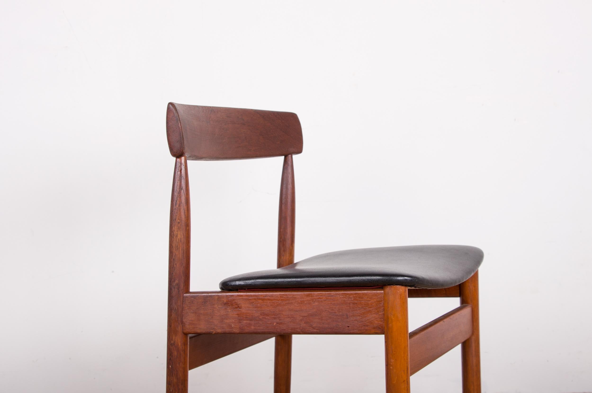 4 Danish teak chairs in black skai by P.E. Jorgensen for Farso Stolefabrik 1960. For Sale 1