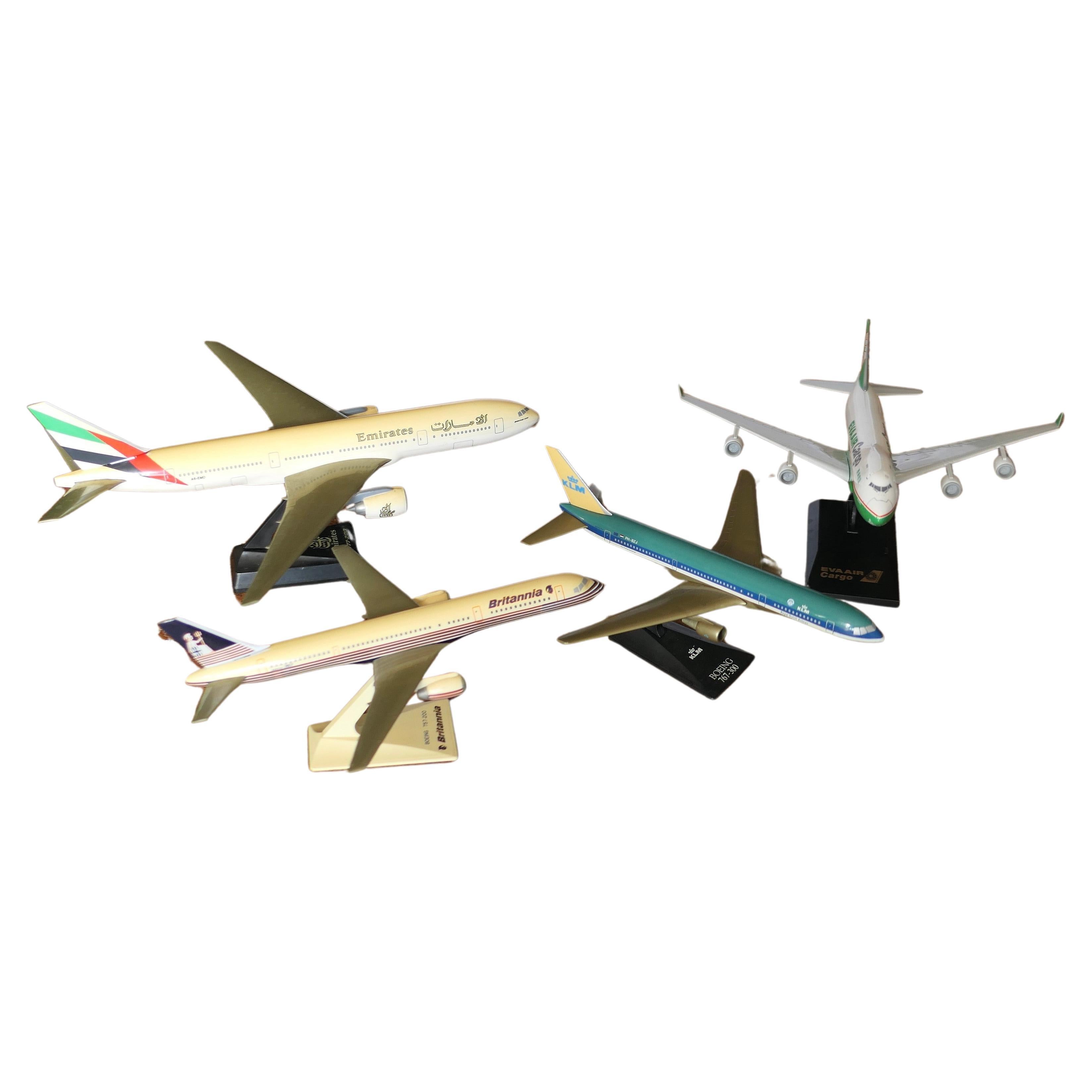 4 maquettes d'avion de bureau, KLM, Britannia, EvaAir et Emirates   