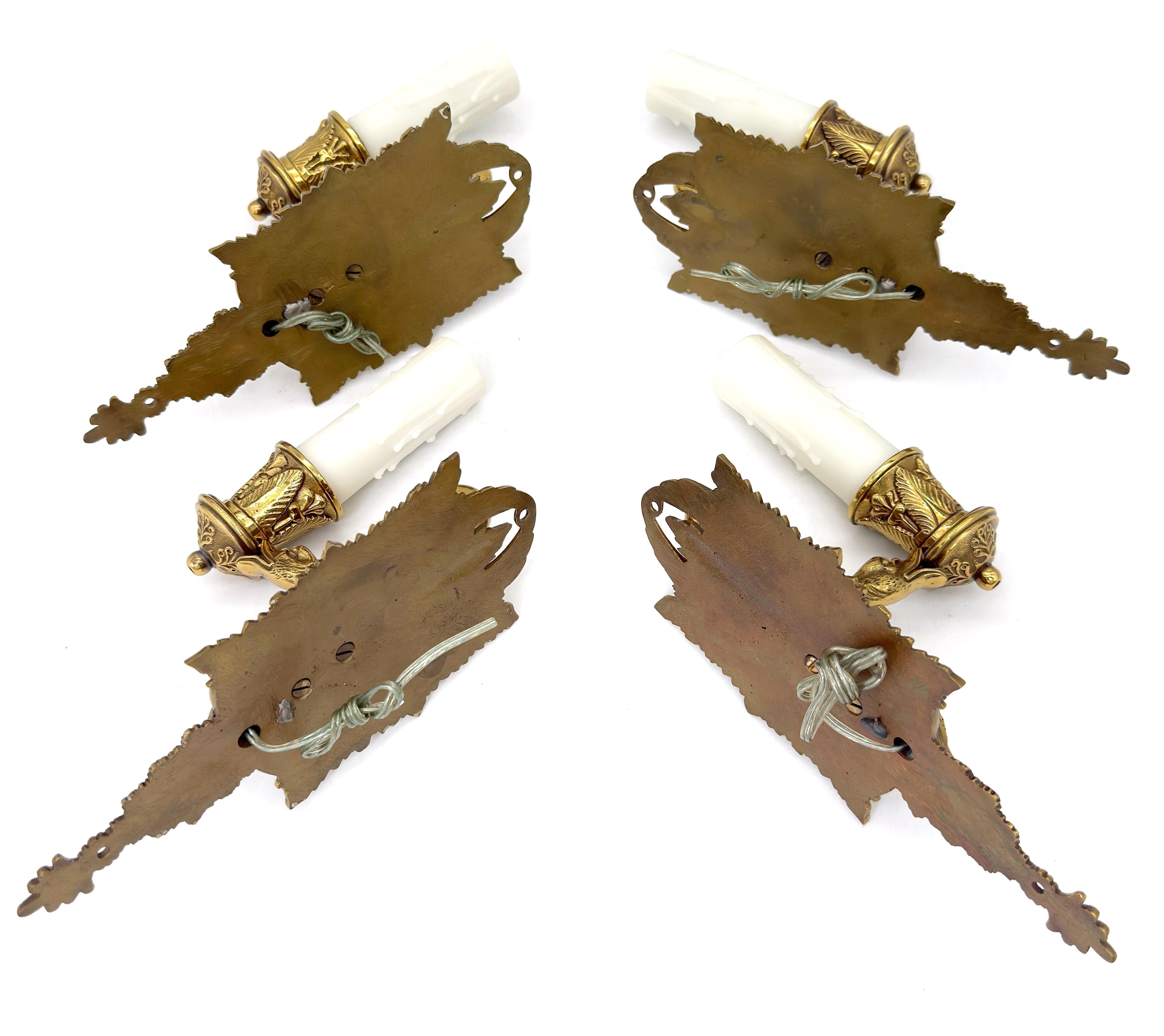 Pair of Diminutive Neoclassical Bronze Wall Sconces, Attributed P.E. Guerin For Sale 5