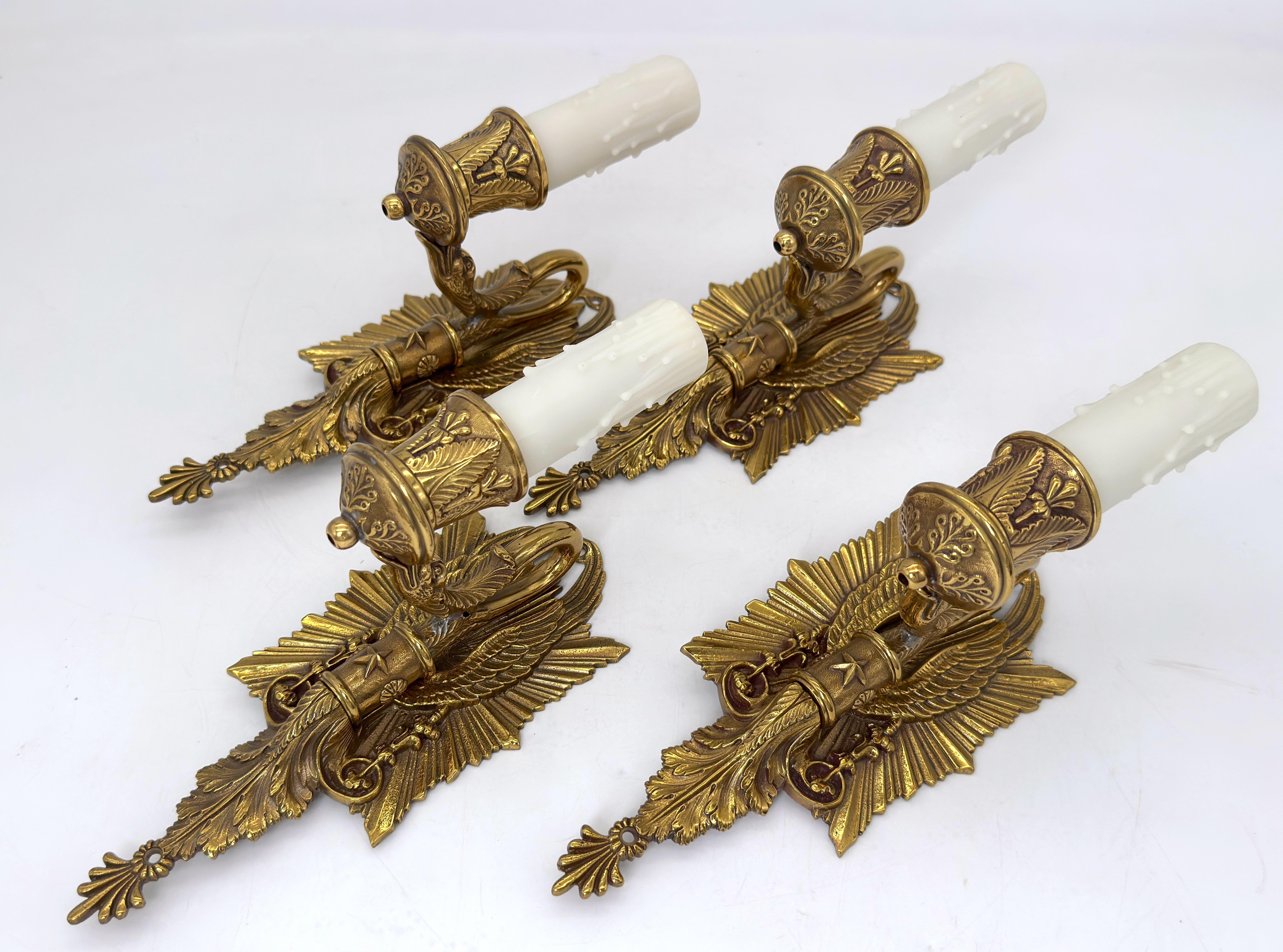 Pair of Diminutive Neoclassical Bronze Wall Sconces, Attributed P.E. Guerin For Sale 1