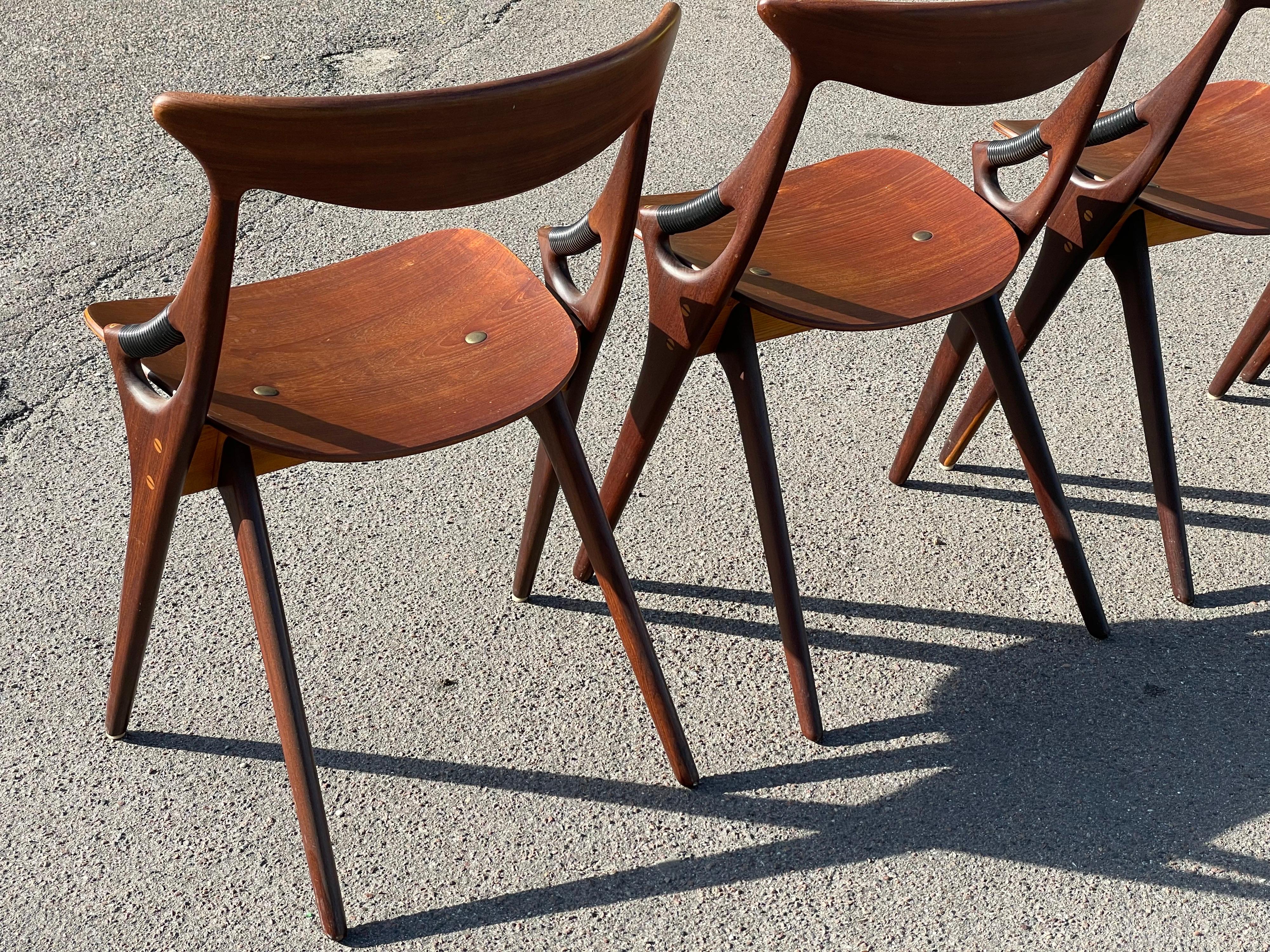 4 Dining Chairs by Arne Hovmand Olsen for Mogens Kold, Denmark, 1959 3