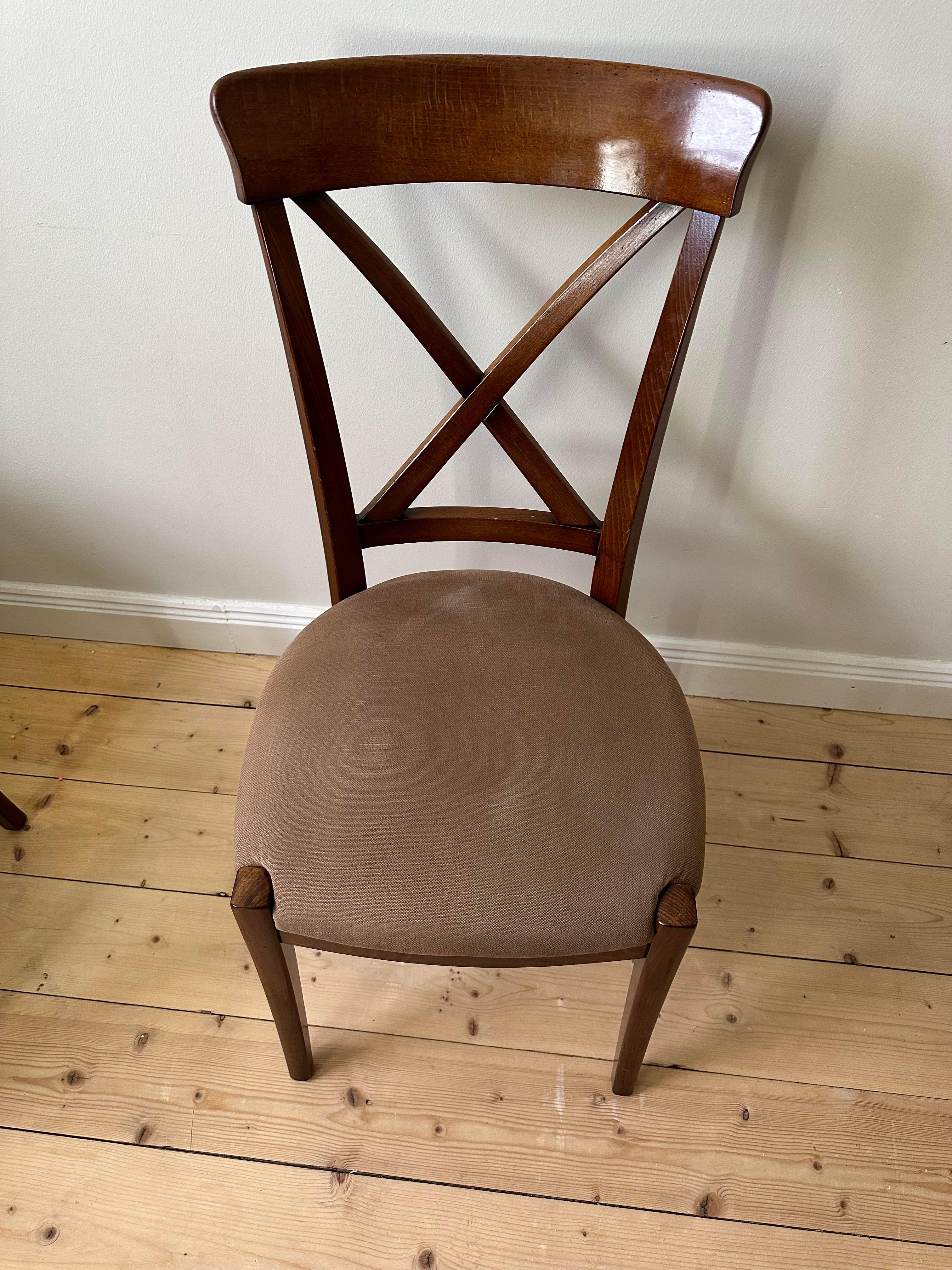 4 dining chairs from Grange In Good Condition For Sale In Älvsjö, SE