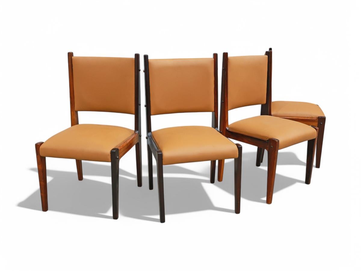 Brazilian 4 Dining Chairs in Hardwood & Leather by Sergio Rodrigues, Brazil , 1960 For Sale