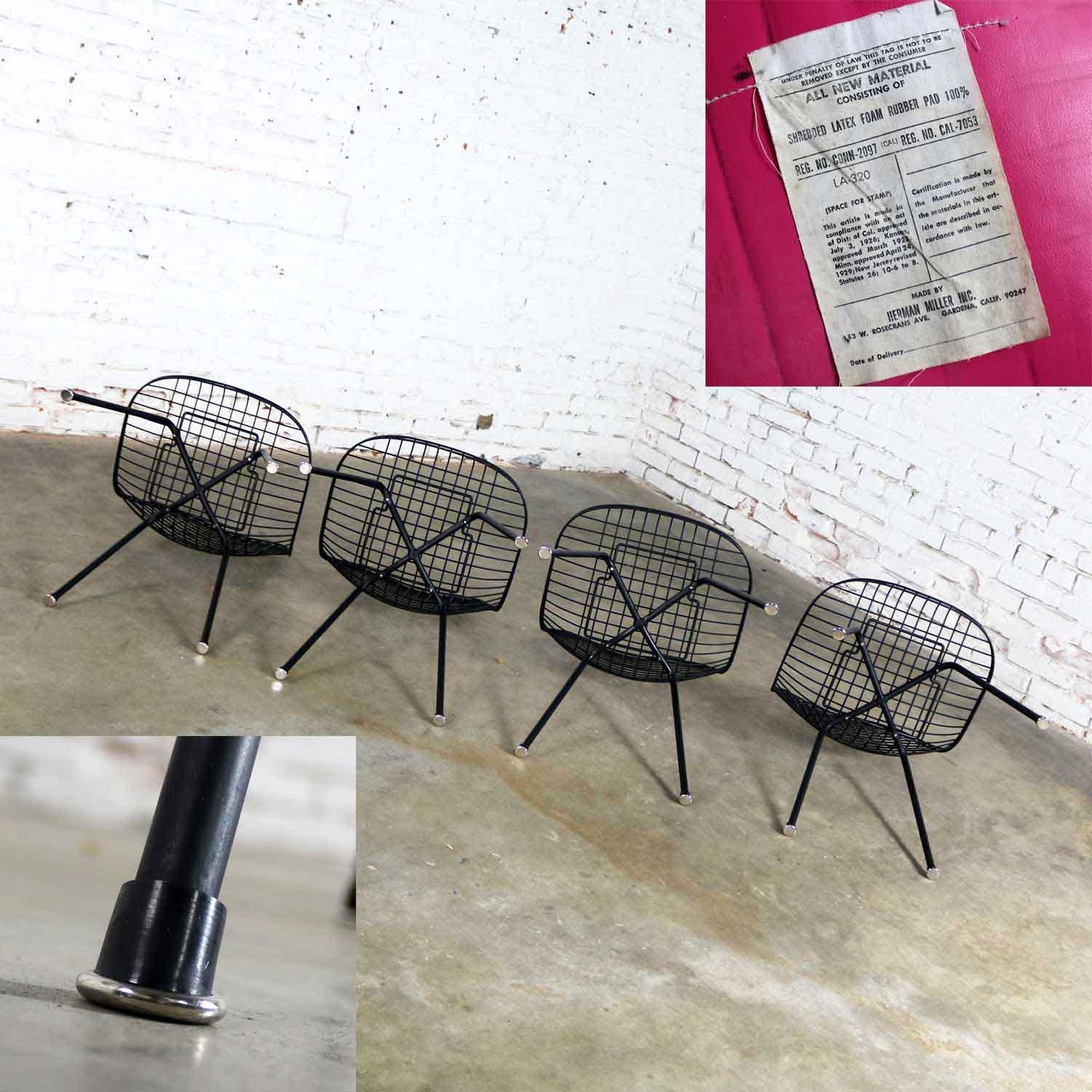 4 DKX-2 fauteuils Bikini coquillage en fil métallique à base en X rose vif Eames Herman Miller en vente 4