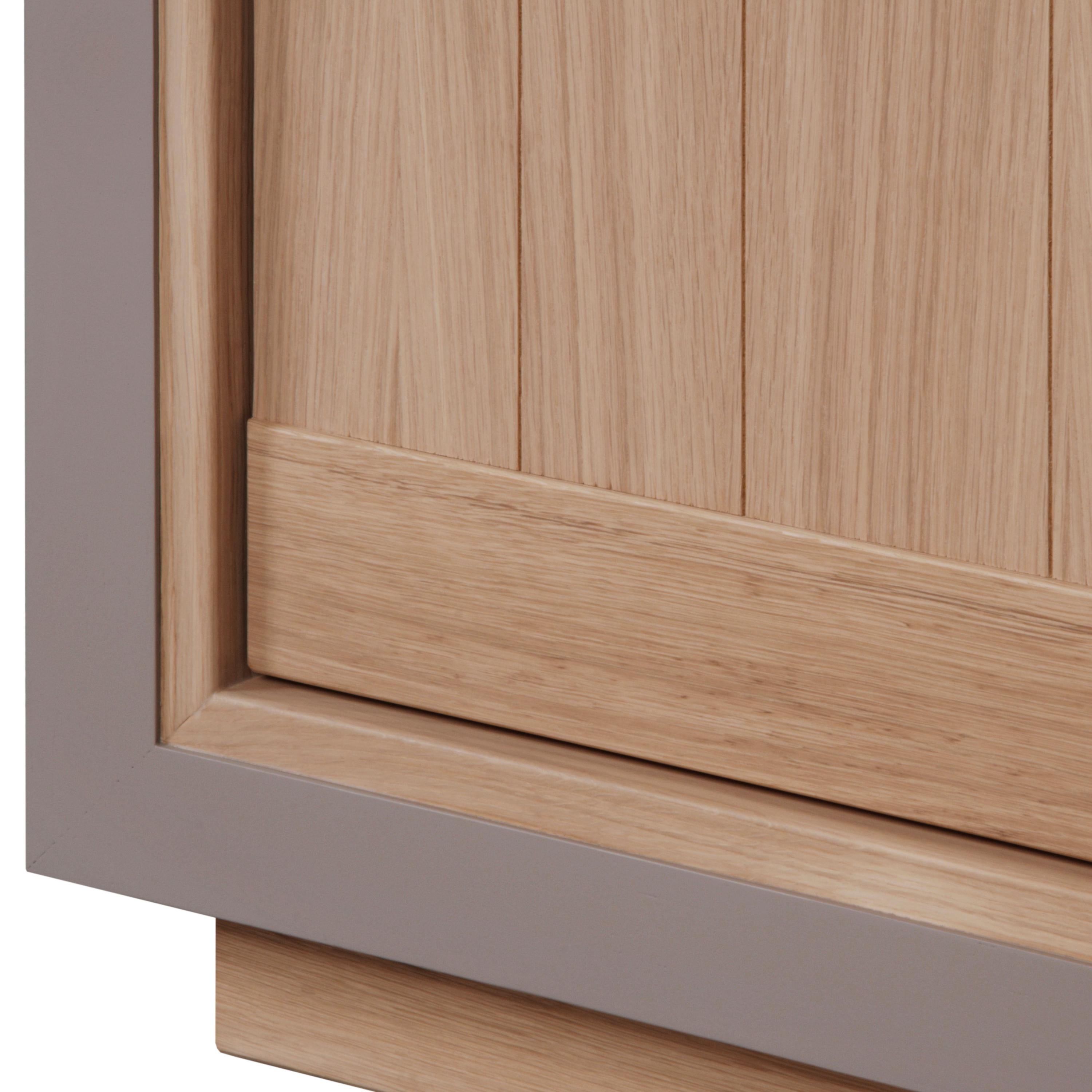 4-Door Display Cabinet 4 Doors in Oak, Design C. Lecomte, 100% Made in France In New Condition For Sale In Landivy, FR