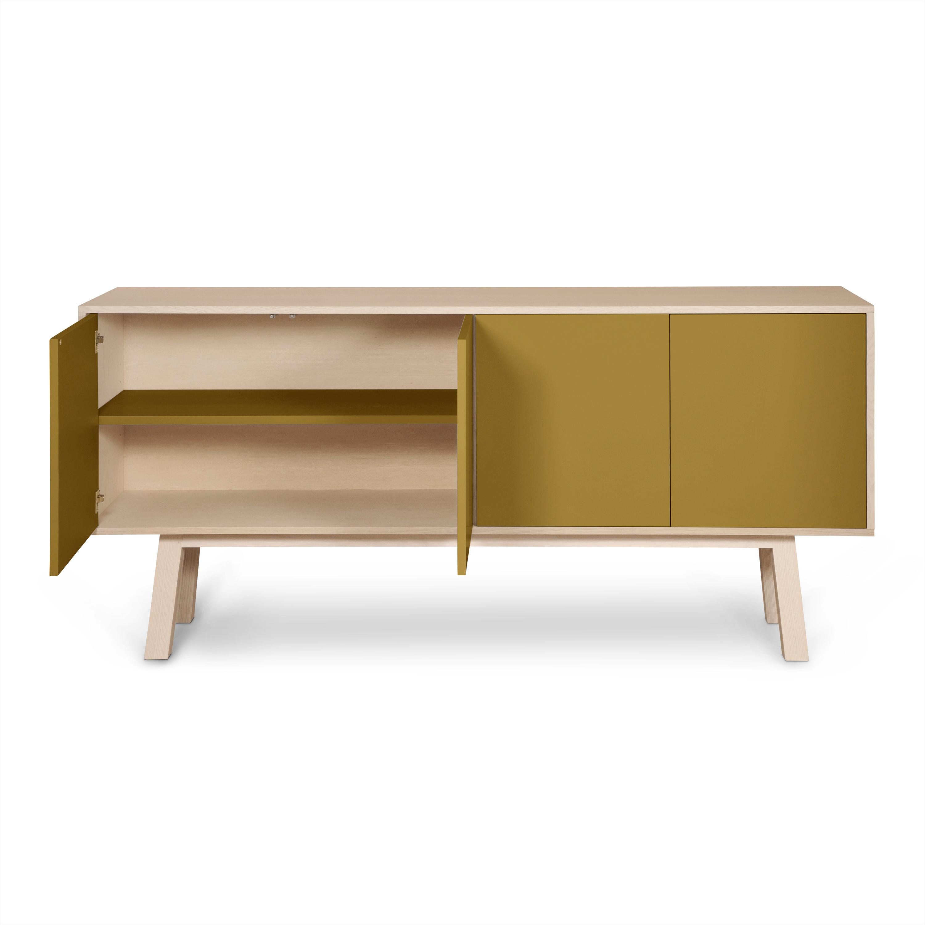 Francese Credenza francese a 4 ante in legno lavorata a mano, Designer Eric Gizard - Parigi in vendita