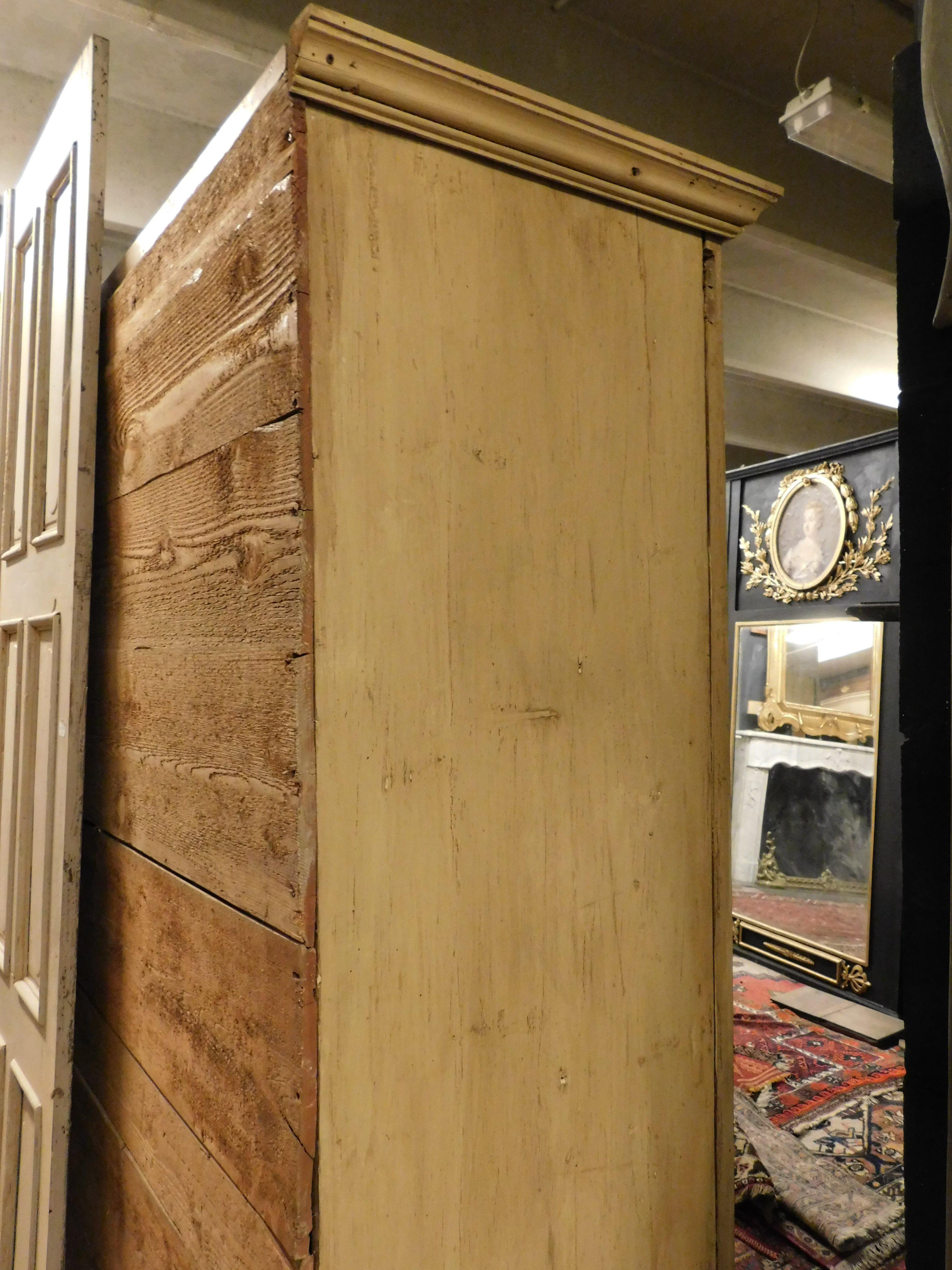 Armoire à 4 portes en bois laqué et peint, Italie en vente 4