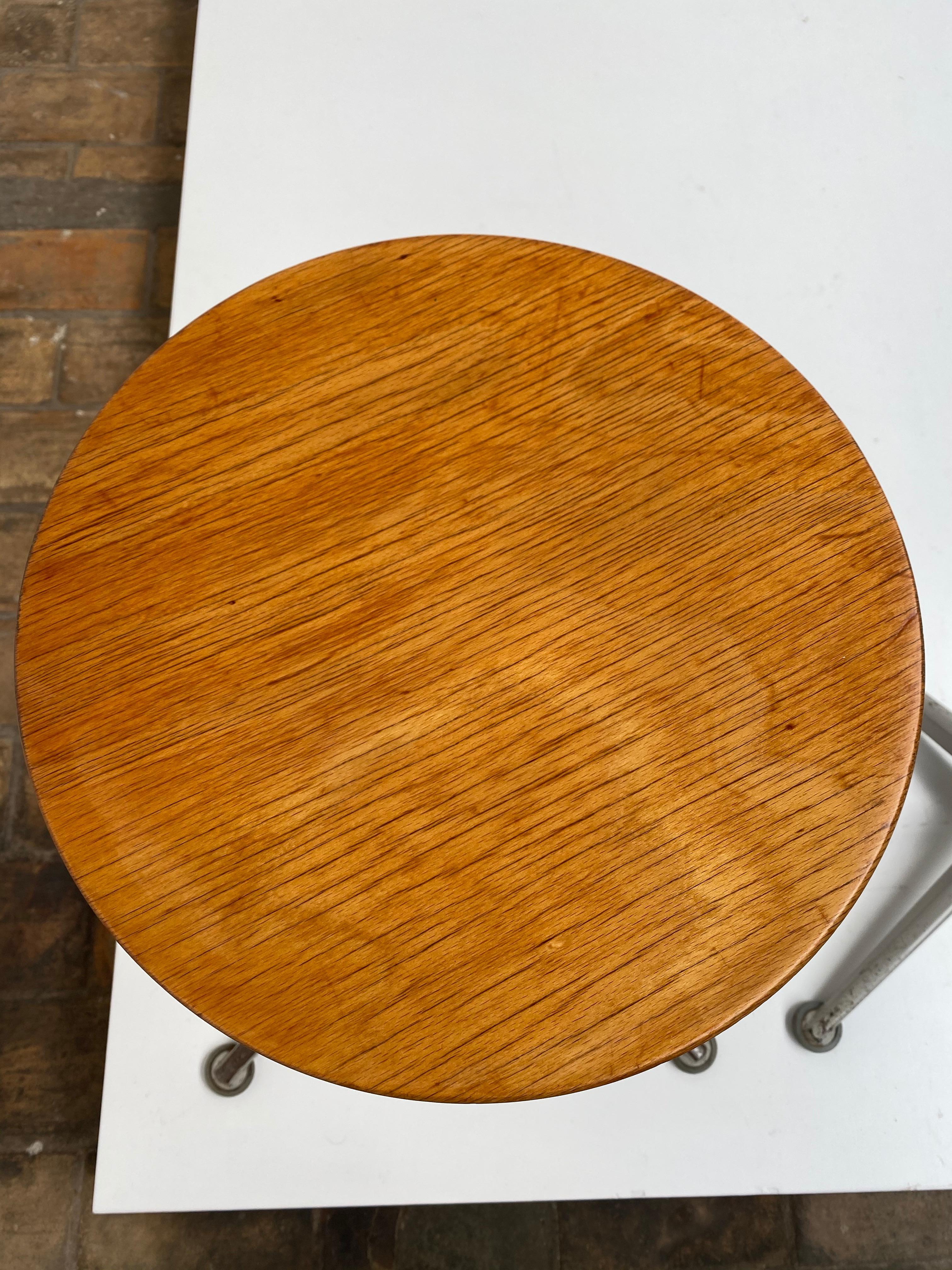 Steel 4 drafting stools by friso kramer for arend de cirkel 