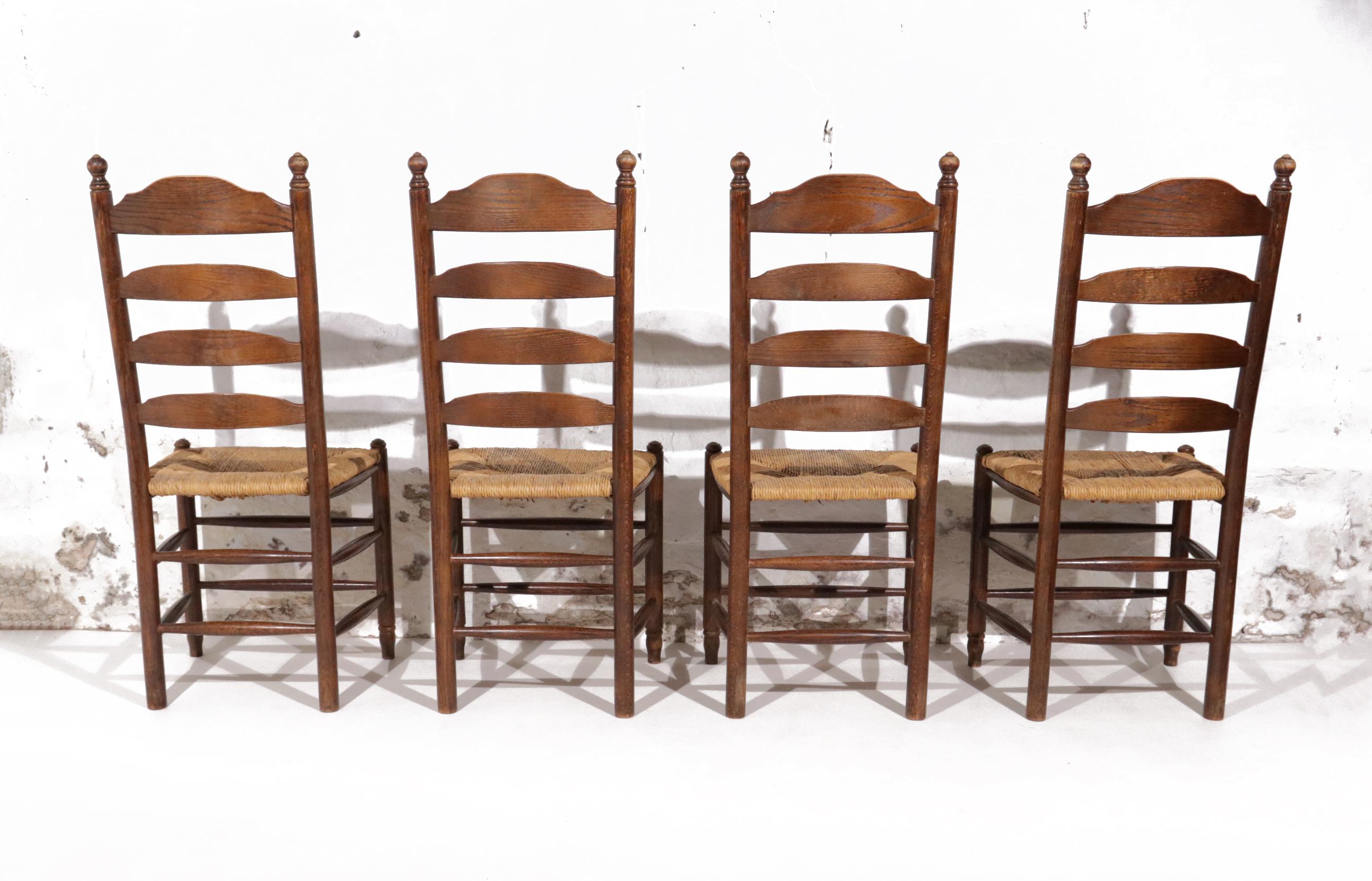 Beautiful chairs from the 60s made of solid oak with a wicker woven seat.
Fit perfectly with the style of designers such as Charlotte Perriand and Charles Dudouyt.
They are comfortable and have a very nice warm appearance due to the use of only