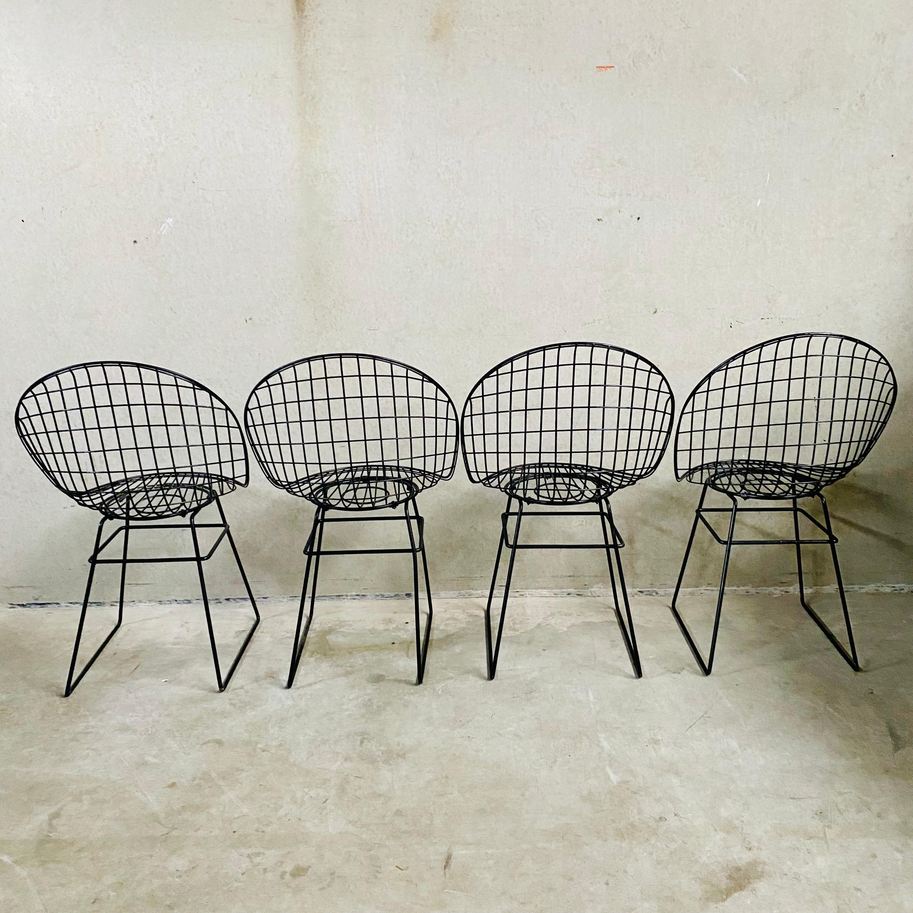 4 chaises en fil métallique de Cees Braakman & A. Dekker pour UMS Pastoe, 1950 Bon état - En vente à DE MEERN, NL
